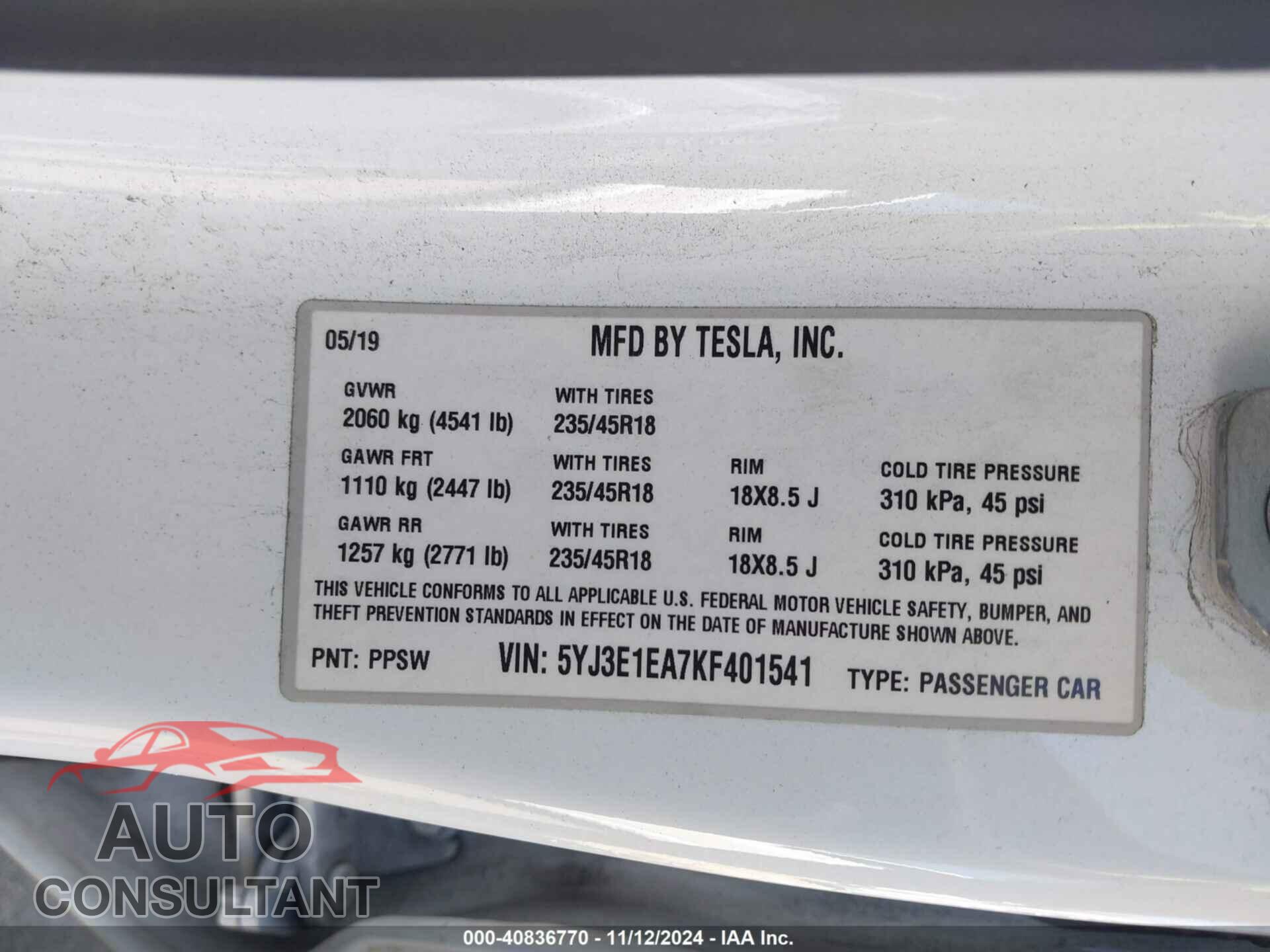 TESLA MODEL 3 2019 - 5YJ3E1EA7KF401541