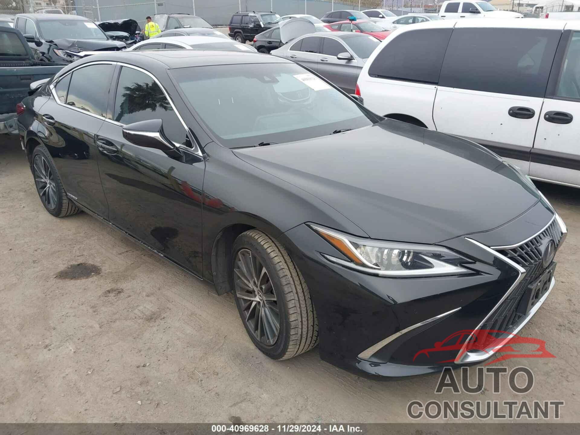 LEXUS ES 300H 2022 - 58ADA1C11NU013952