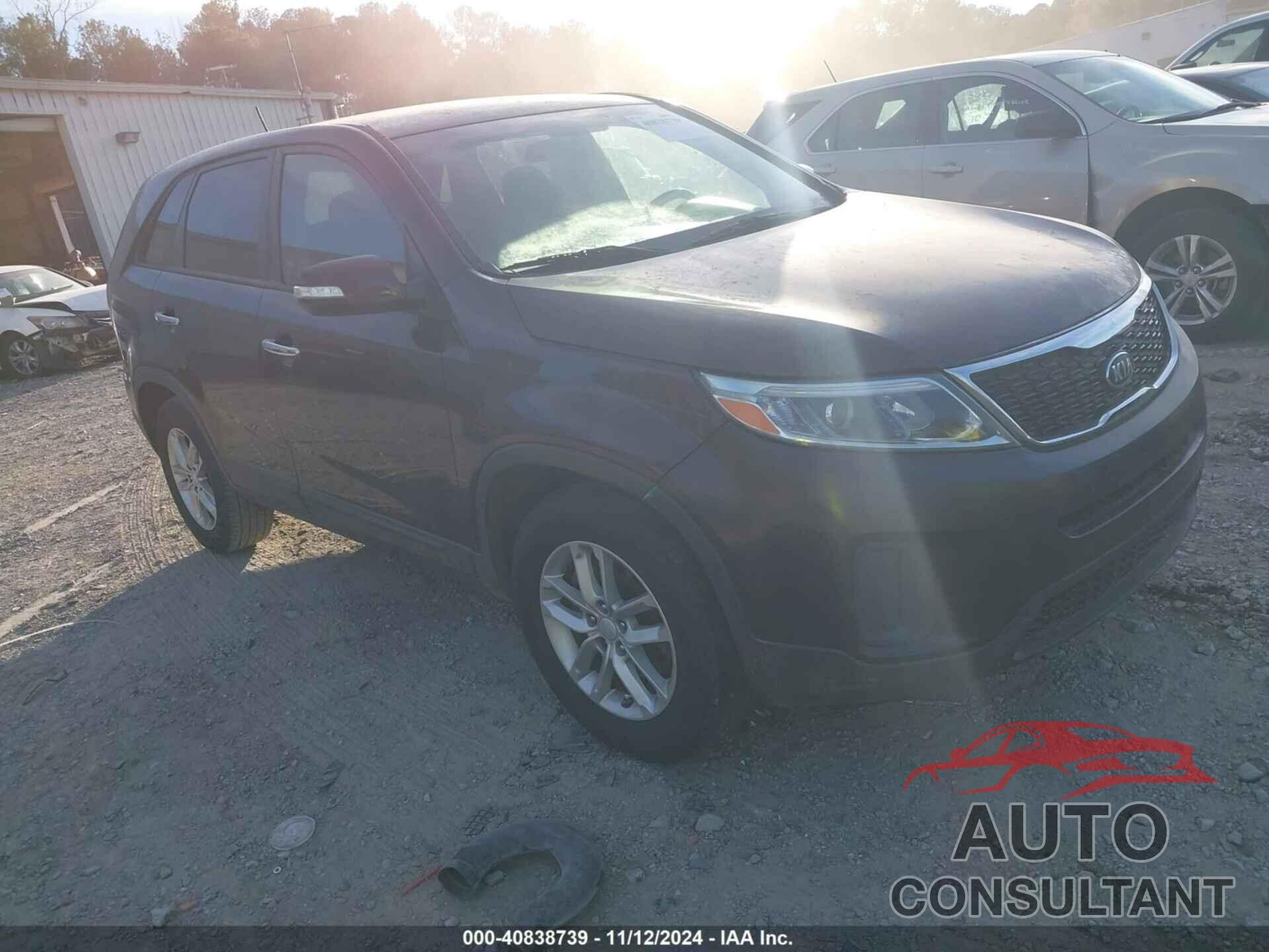 KIA SORENTO 2015 - 5XYKT3A68FG621378
