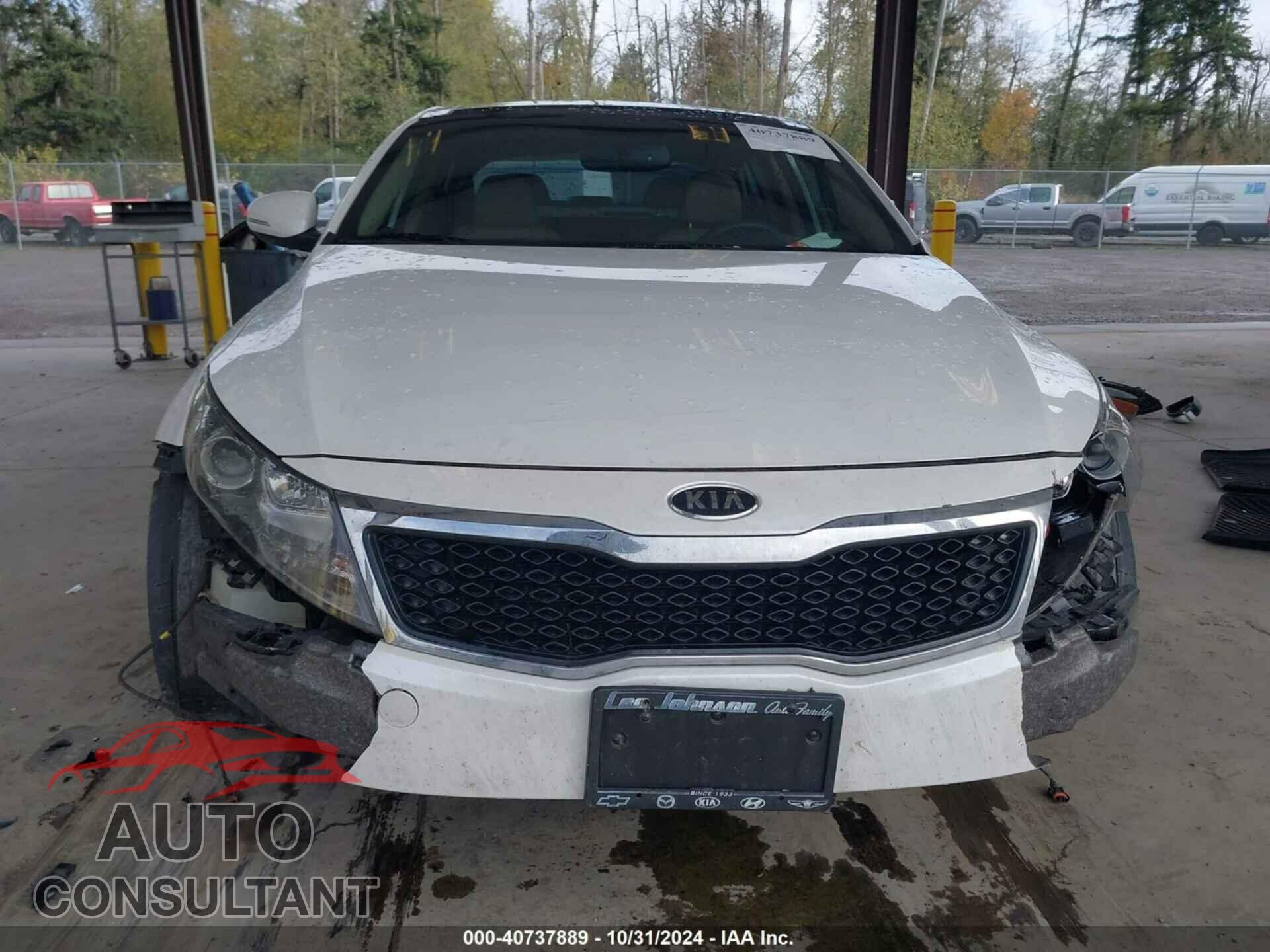 KIA OPTIMA 2011 - KNAGN4A75B5170702
