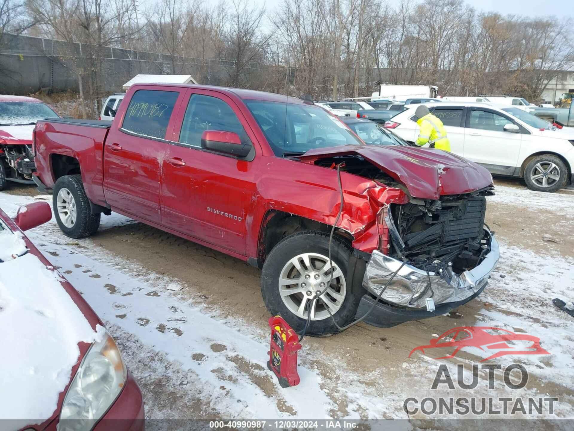 CHEVROLET SILVERADO 1500 2018 - 3GCUKREC5JG219858