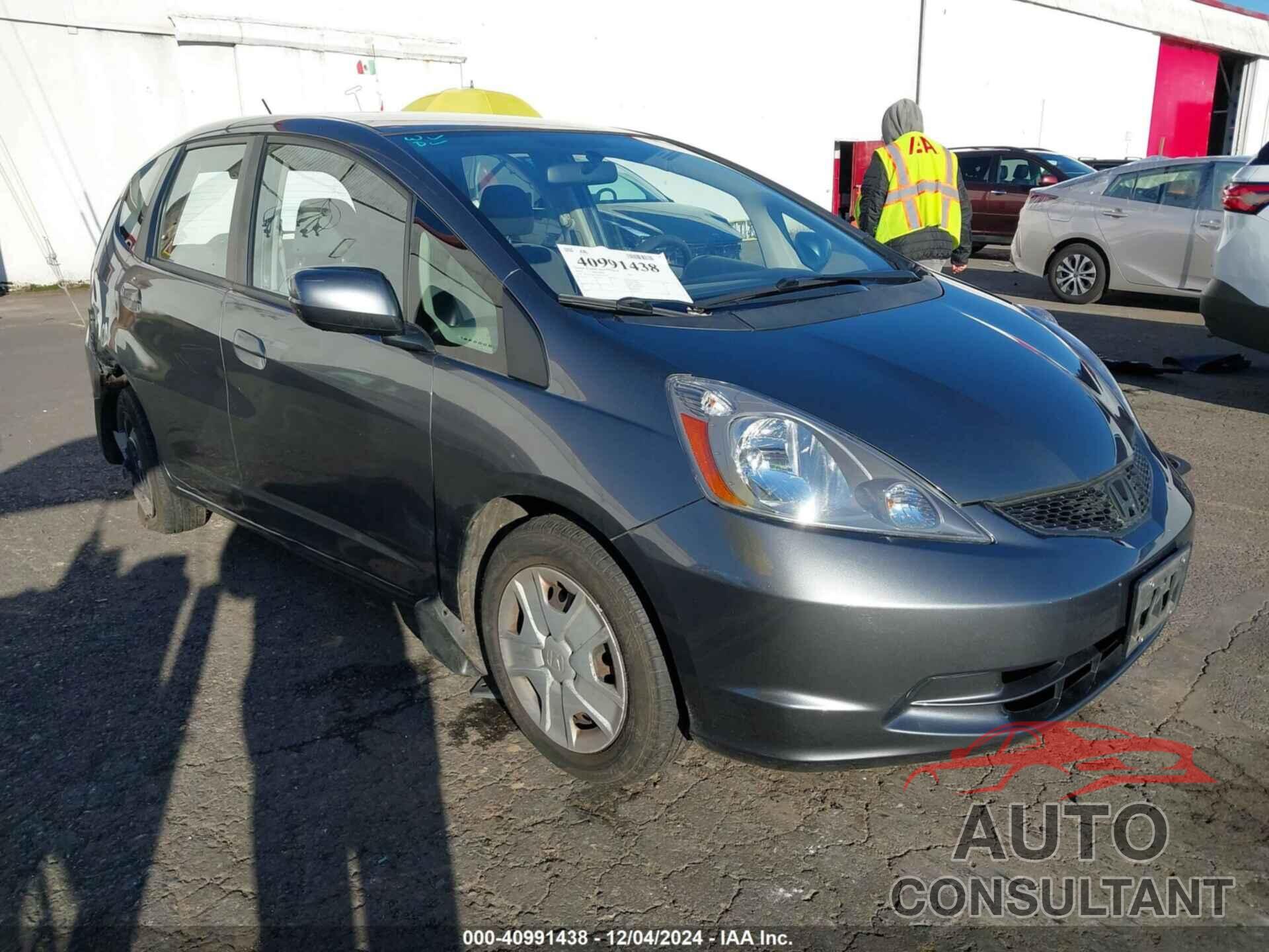 HONDA FIT 2013 - JHMGE8H36DC038932