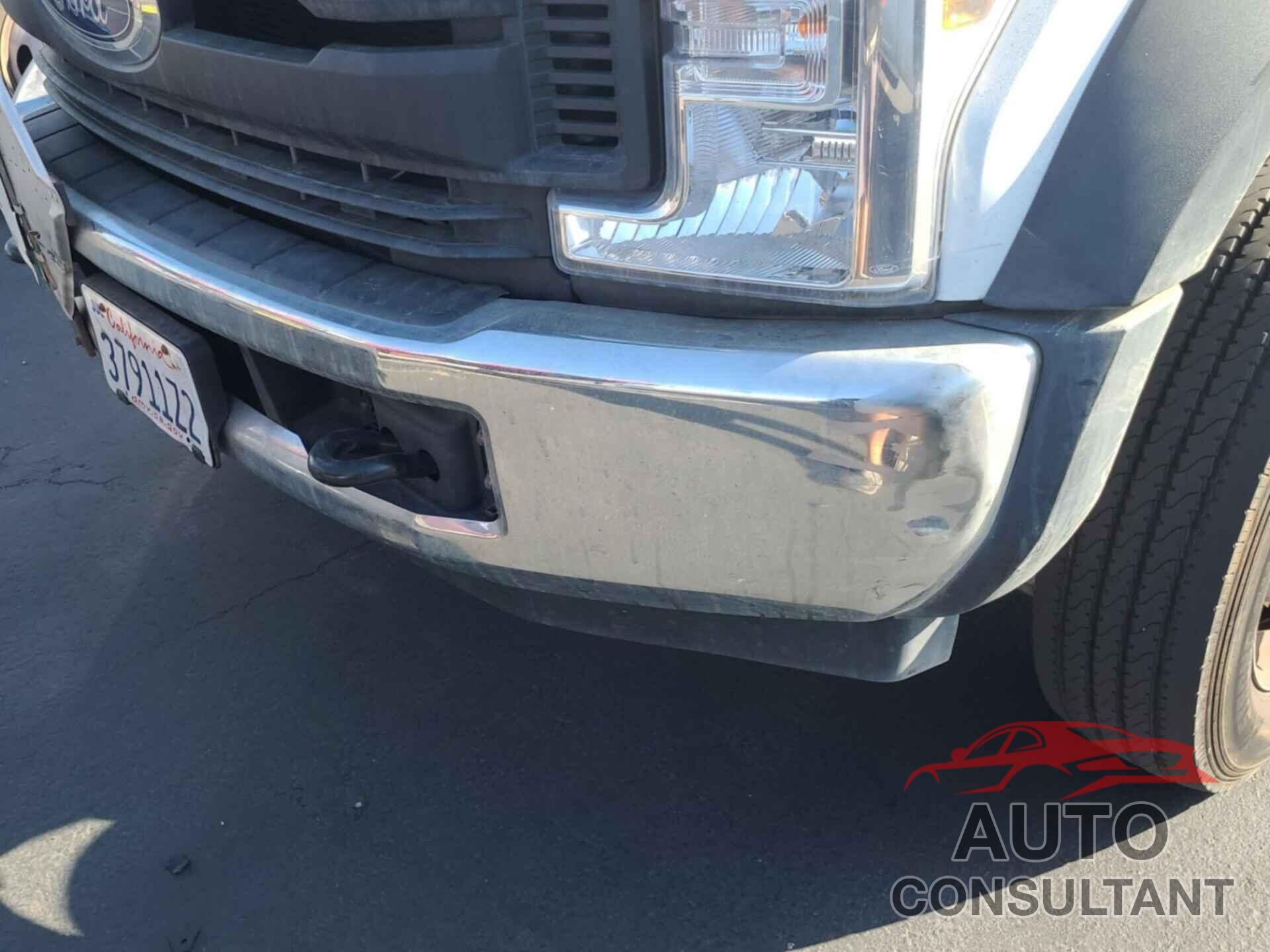 FORD F-550 CHASSIS 2018 - 1FDUF5GYXJEC47695