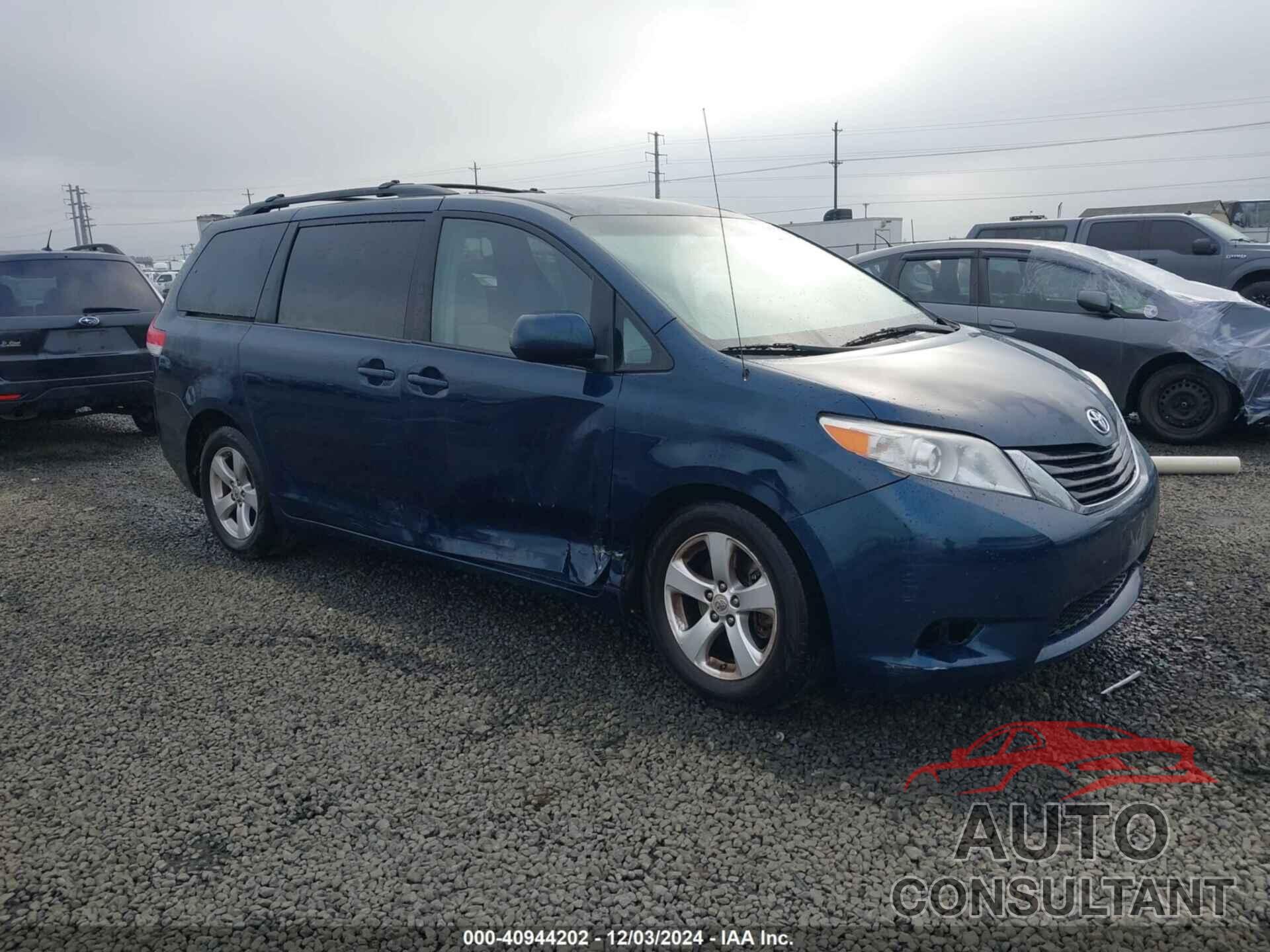 TOYOTA SIENNA 2011 - 5TDKK3DC2BS024213