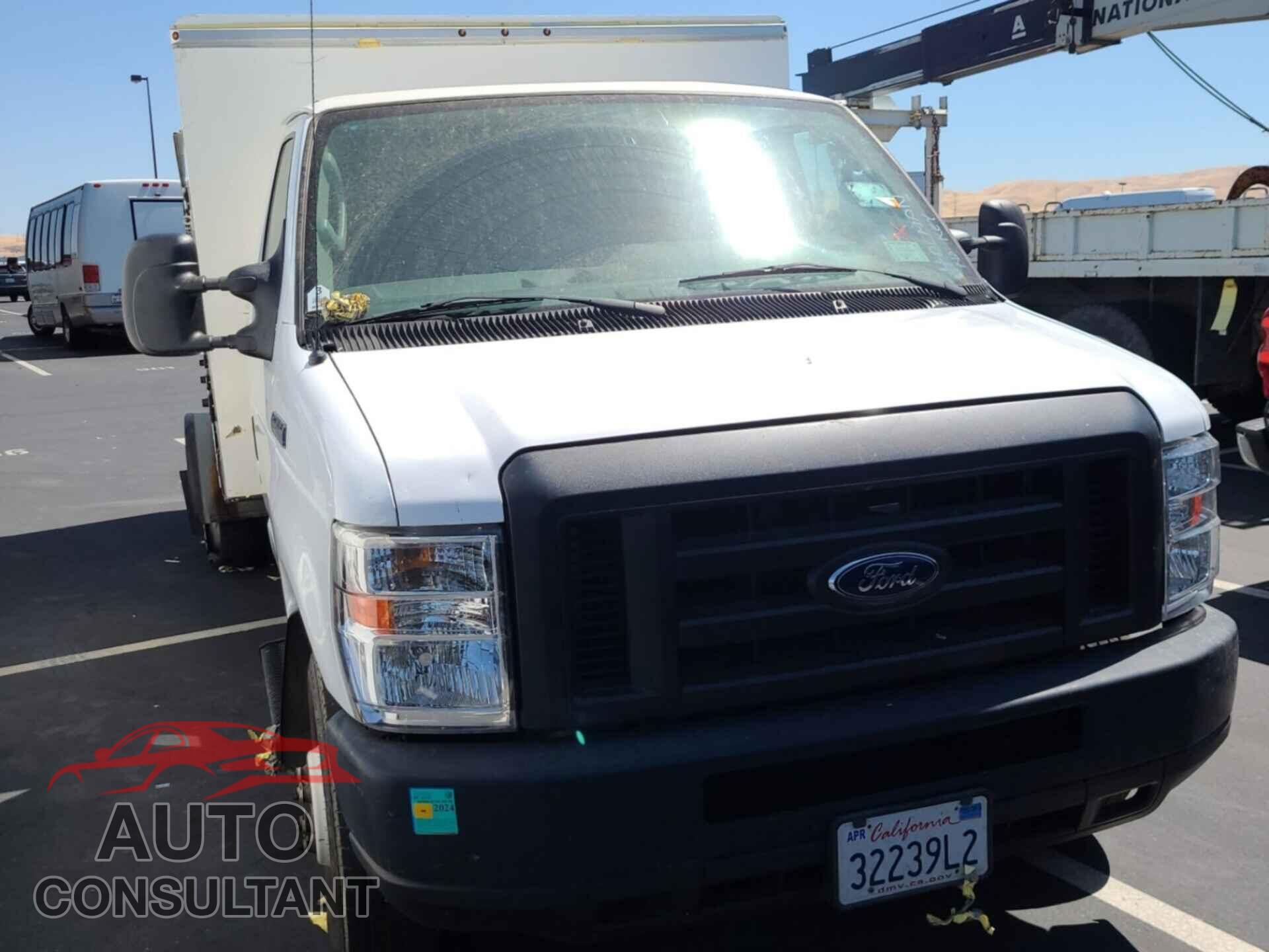 FORD ECONOLINE 2017 - 1FDXE4FS8HDC69072