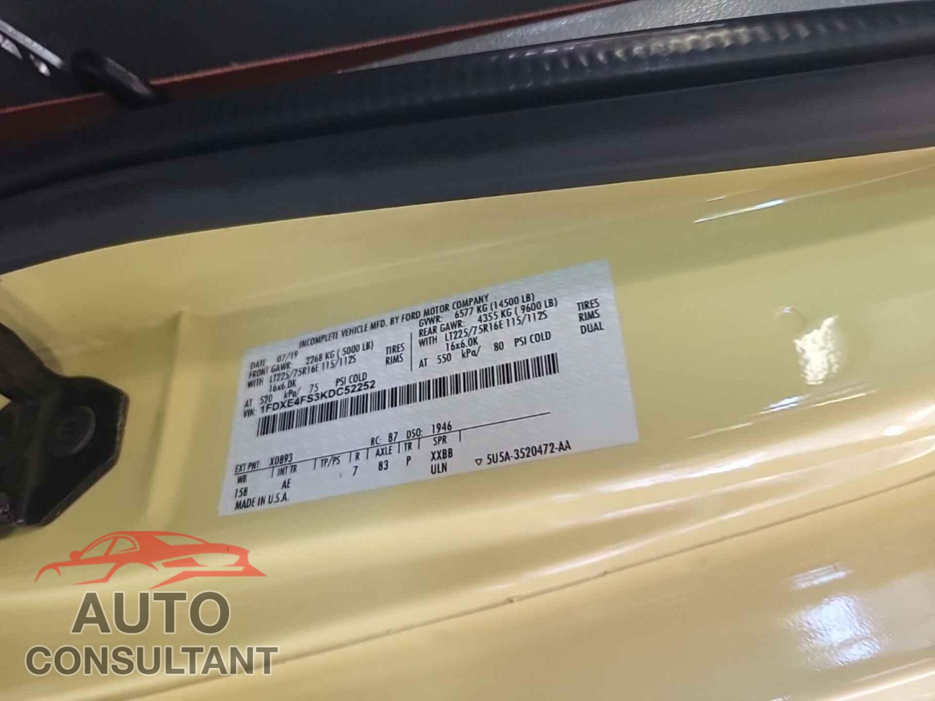 FORD ECONOLINE 2019 - 1FDXE4FS3KDC52252