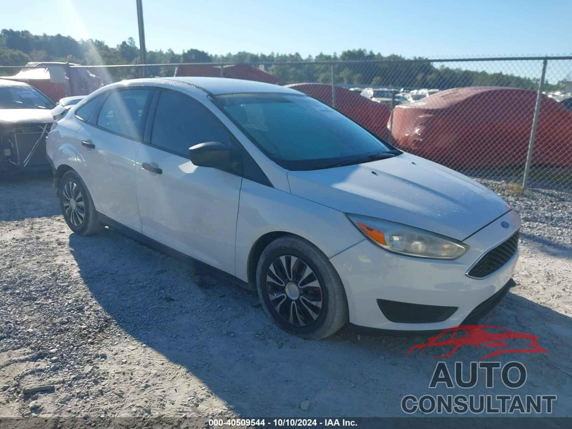 FORD FOCUS 2017 - 1FADP3E27HL241739