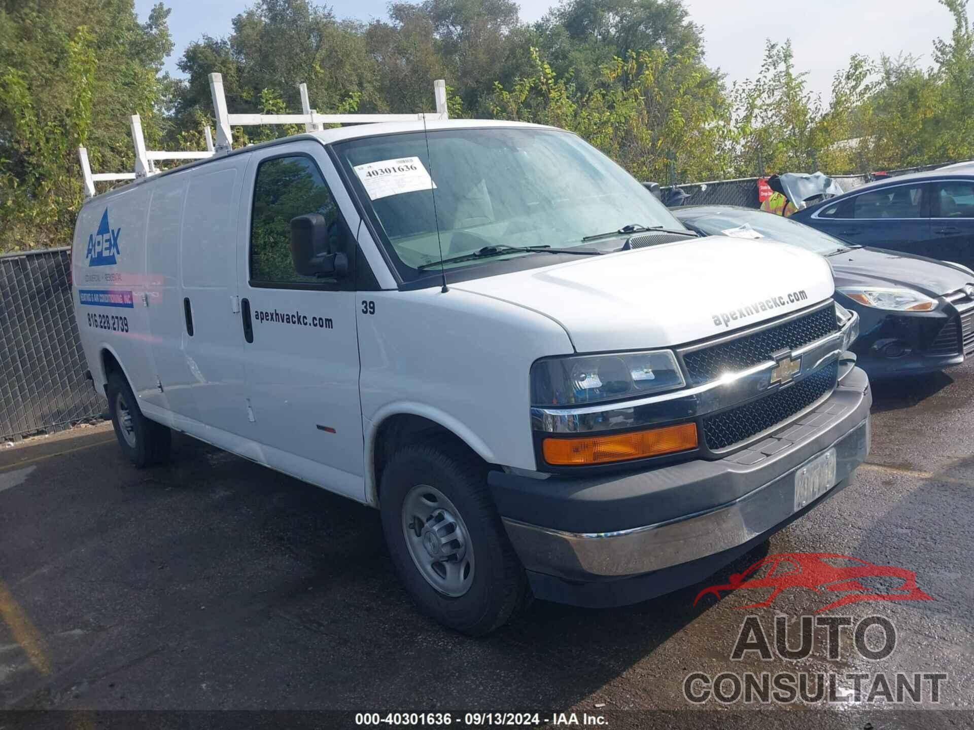 CHEVROLET EXPRESS 3500 2017 - 1GCZGHF14H1346897