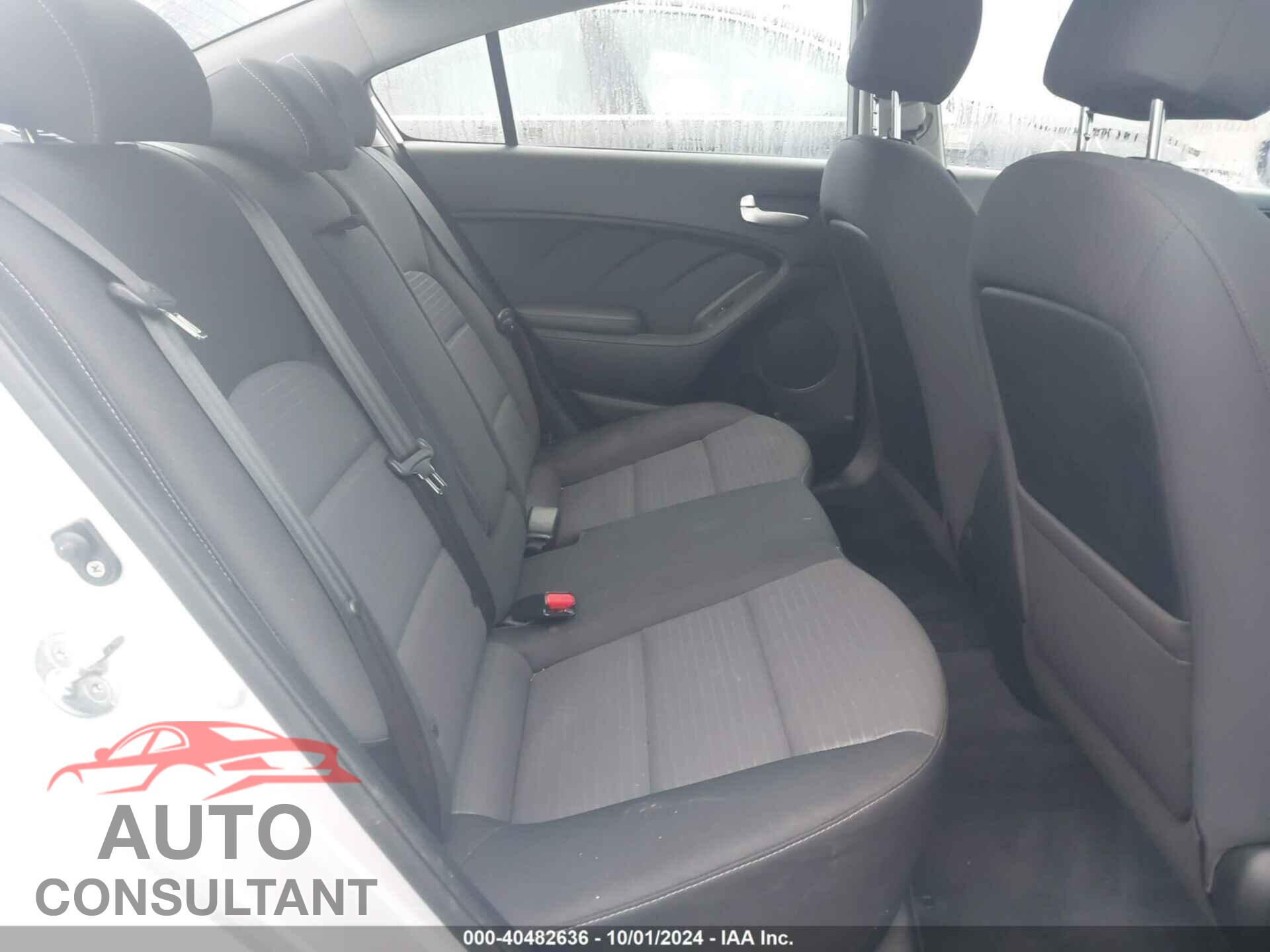 KIA FORTE 2018 - 3KPFL4A79JE240063