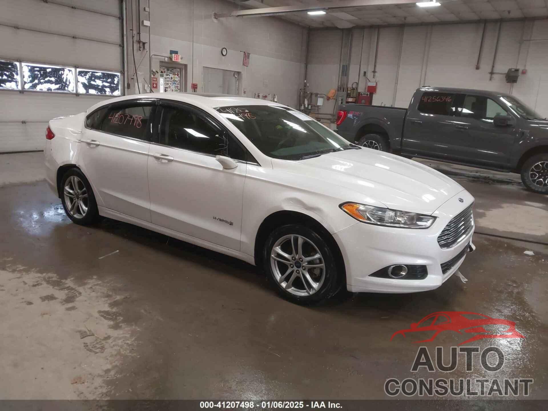 FORD FUSION HYBRID 2016 - 3FA6P0LU8GR350433