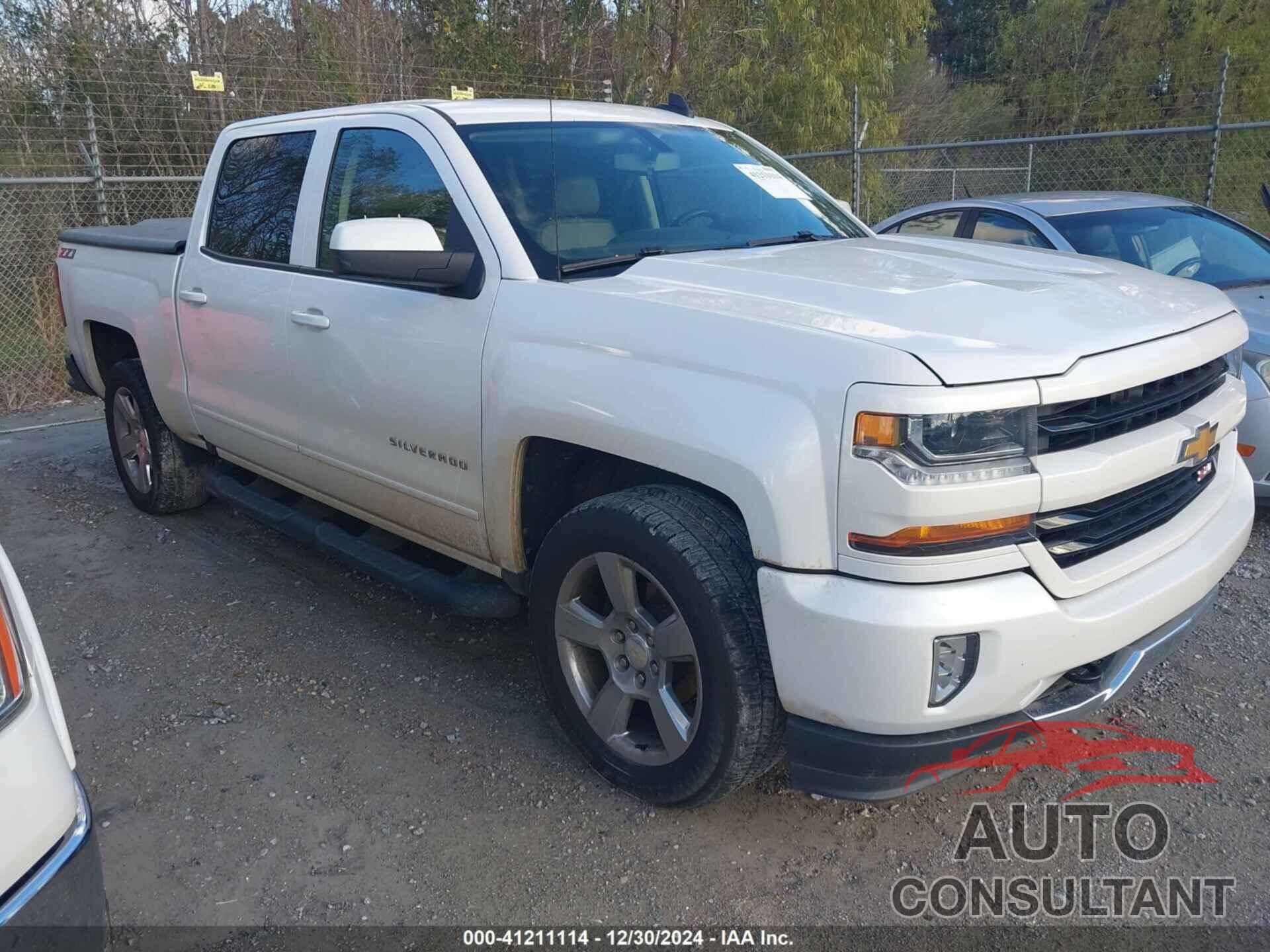 CHEVROLET SILVERADO 1500 2018 - 3GCUKREC6JG547189