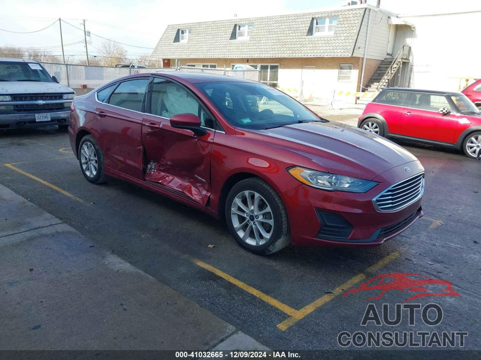 FORD FUSION HYBRID 2019 - 3FA6P0LU5KR168133