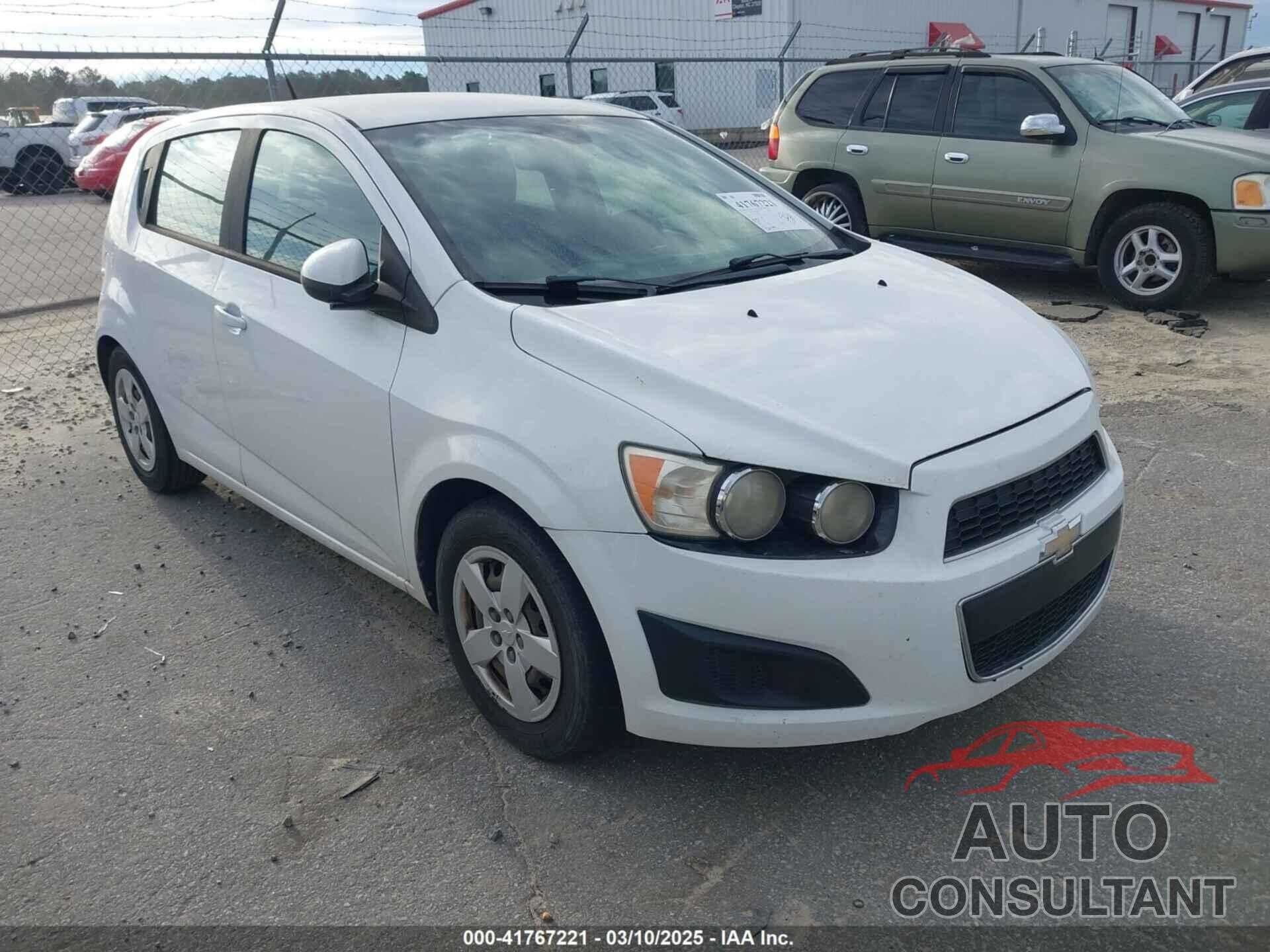CHEVROLET SONIC 2013 - 1G1JA6SH7D4188966
