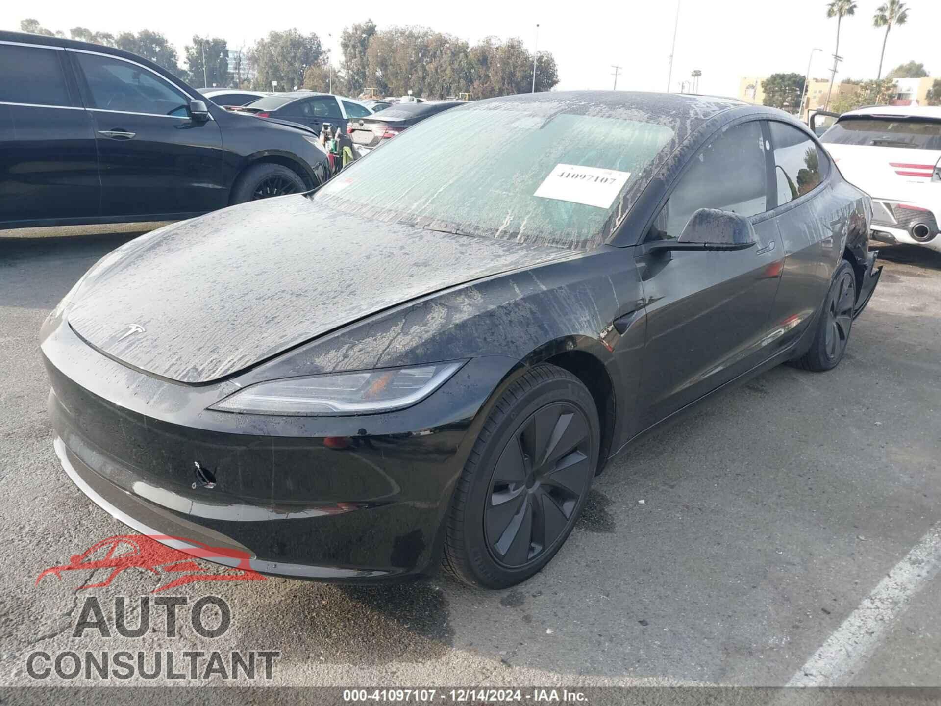 TESLA MODEL 3 2024 - 5YJ3E1EA1RF846819