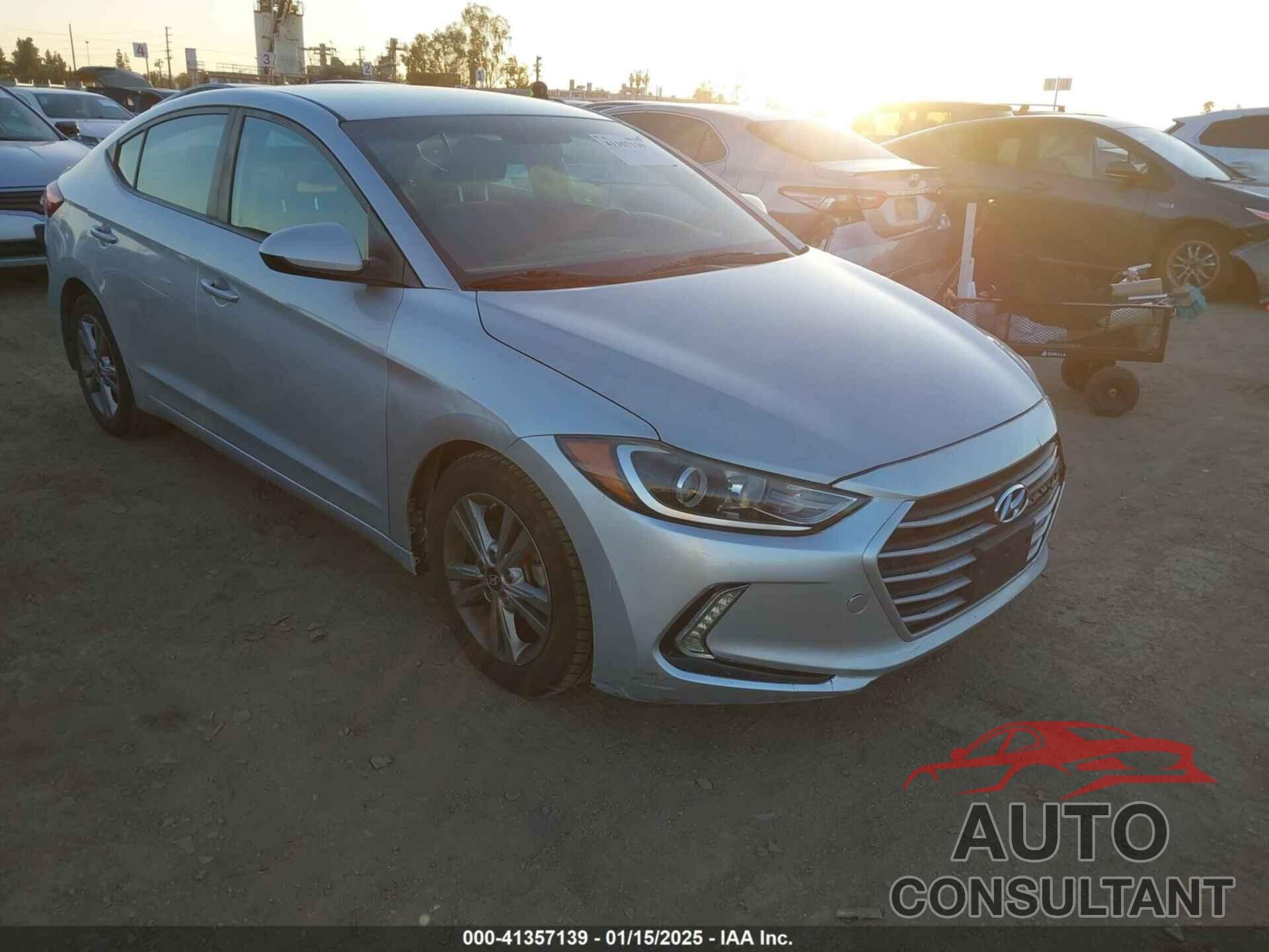 HYUNDAI ELANTRA 2018 - KMHD84LF9JU572093