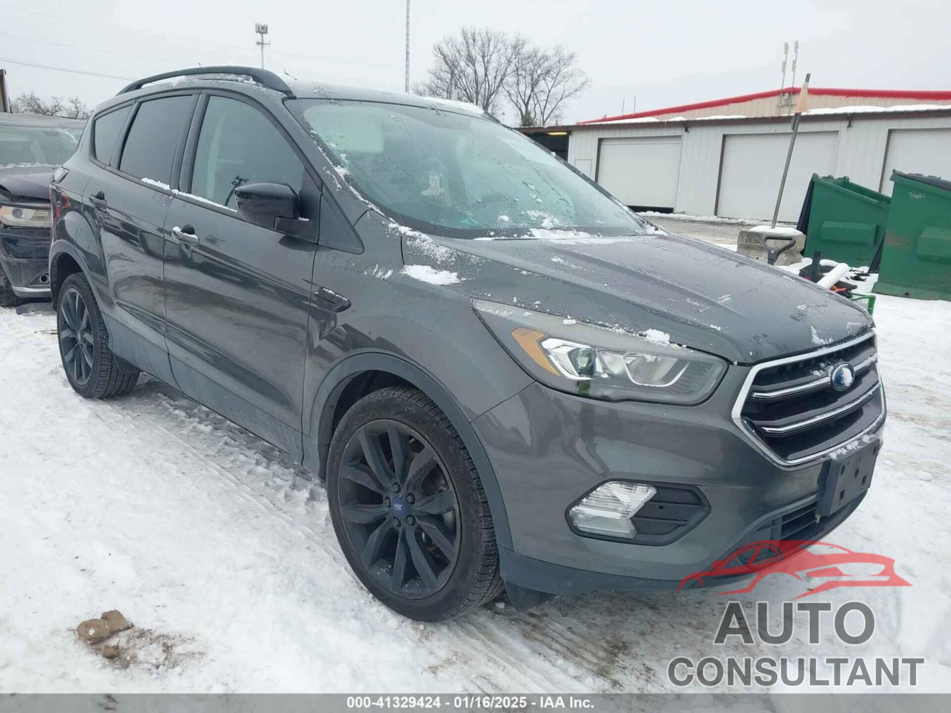 FORD ESCAPE 2017 - 1FMCU0GD5HUA94760