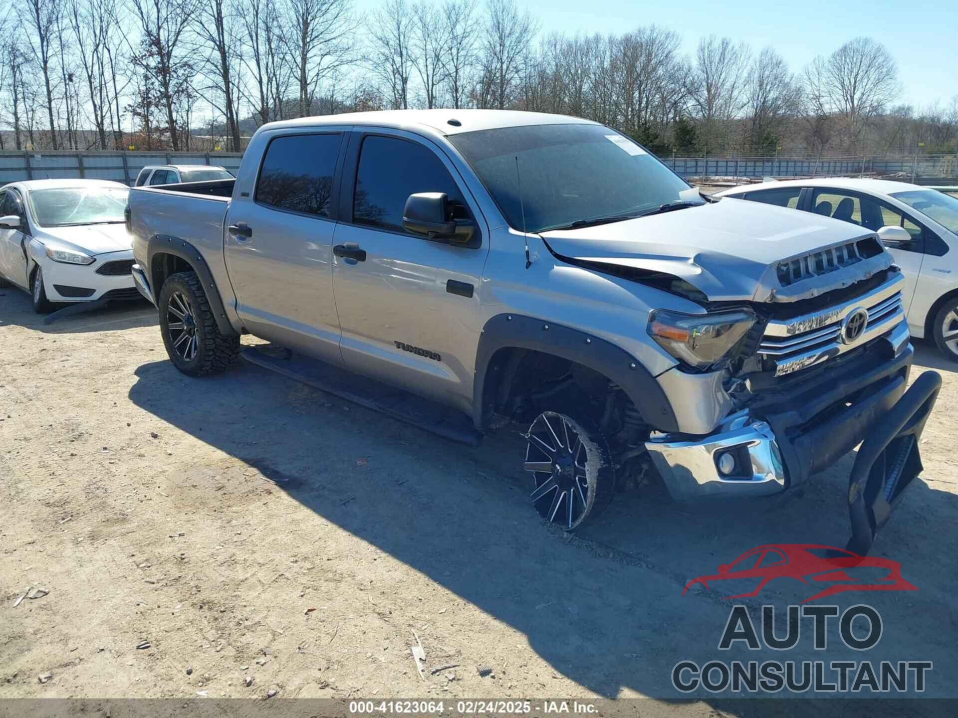 TOYOTA TUNDRA 2016 - 5TFDW5F10GX551527
