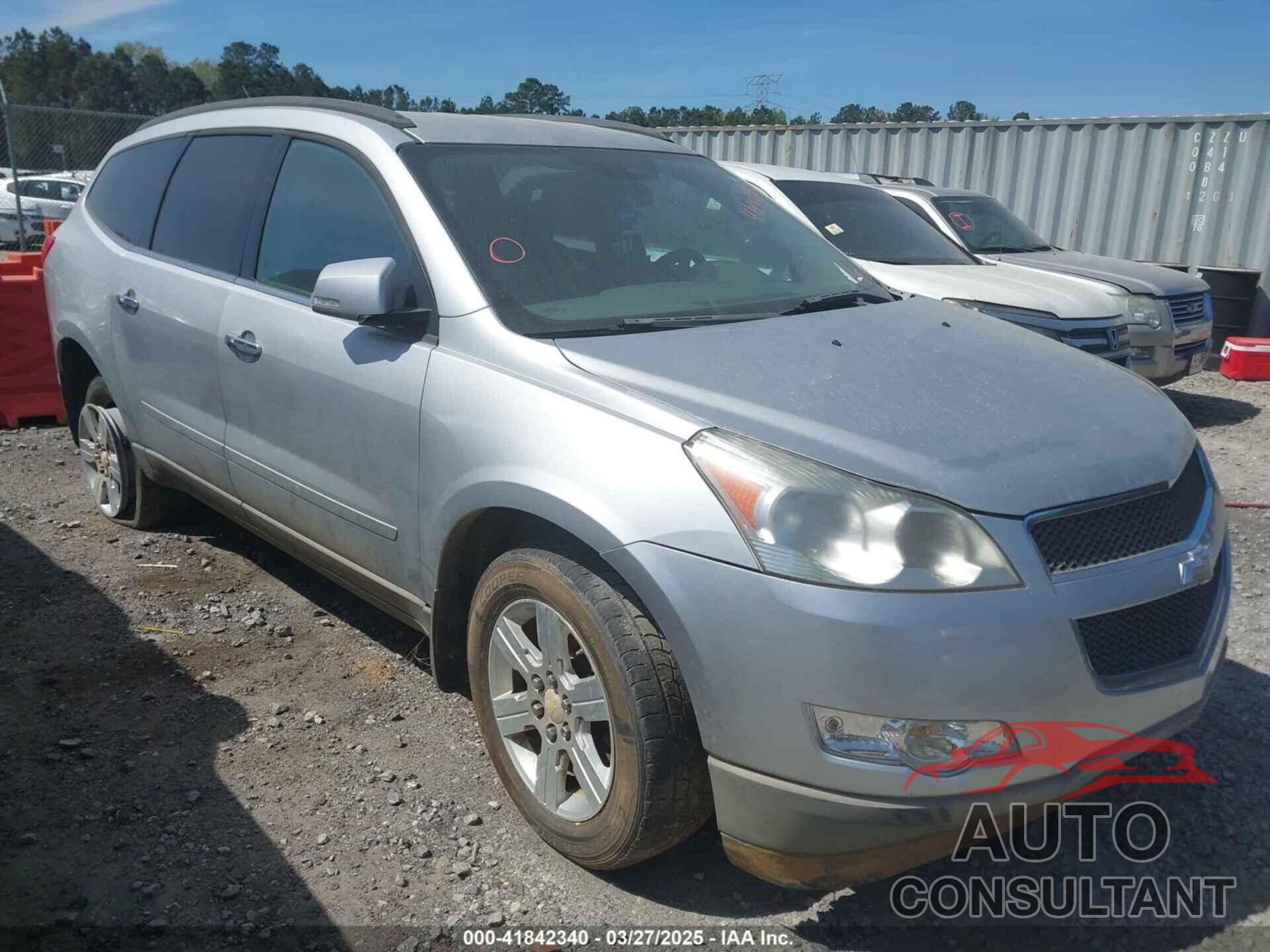 CHEVROLET TRAVERSE 2011 - 1GNKRGED0BJ181088
