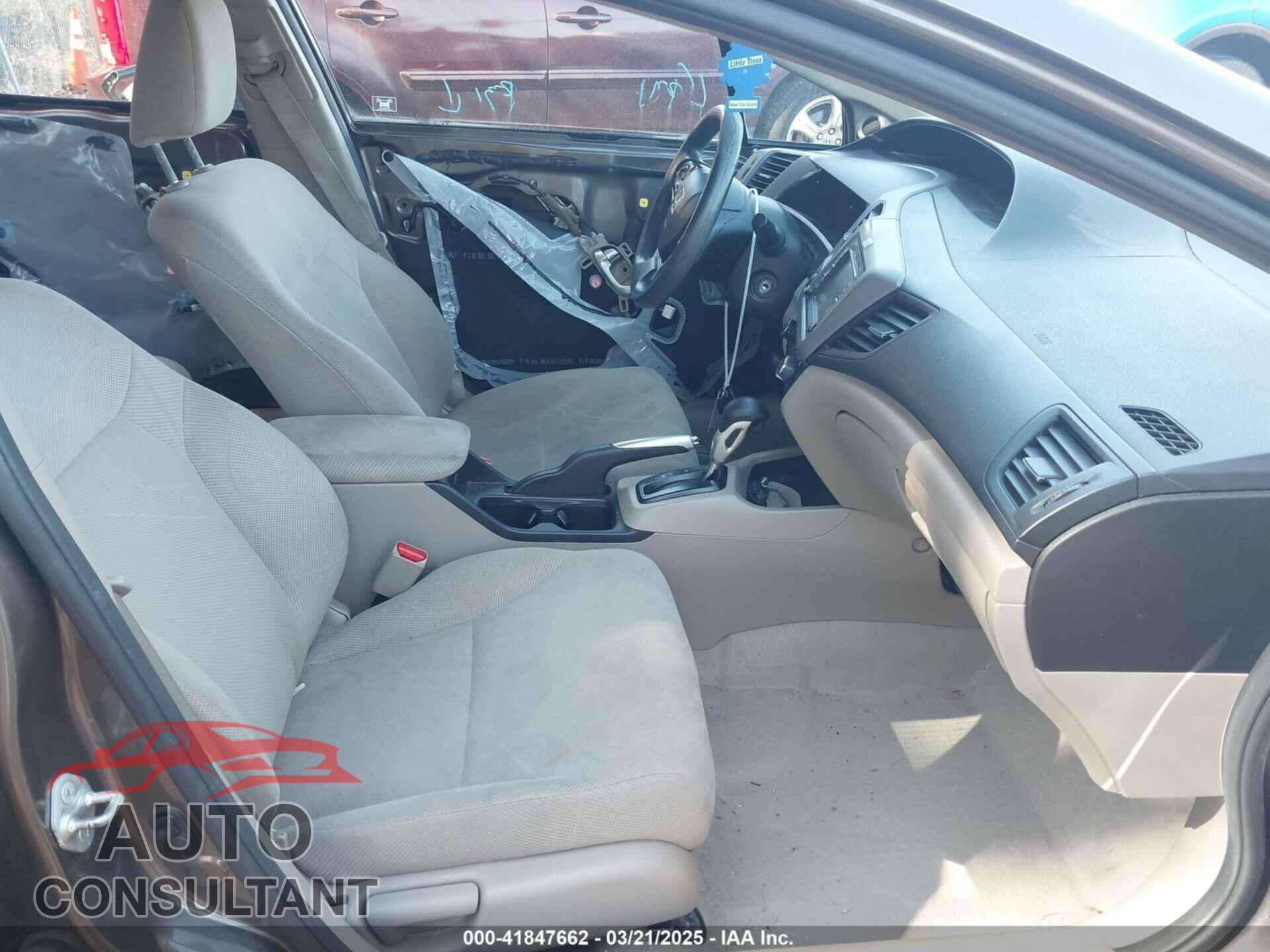 HONDA CIVIC 2012 - 2HGFB2F83CH537184