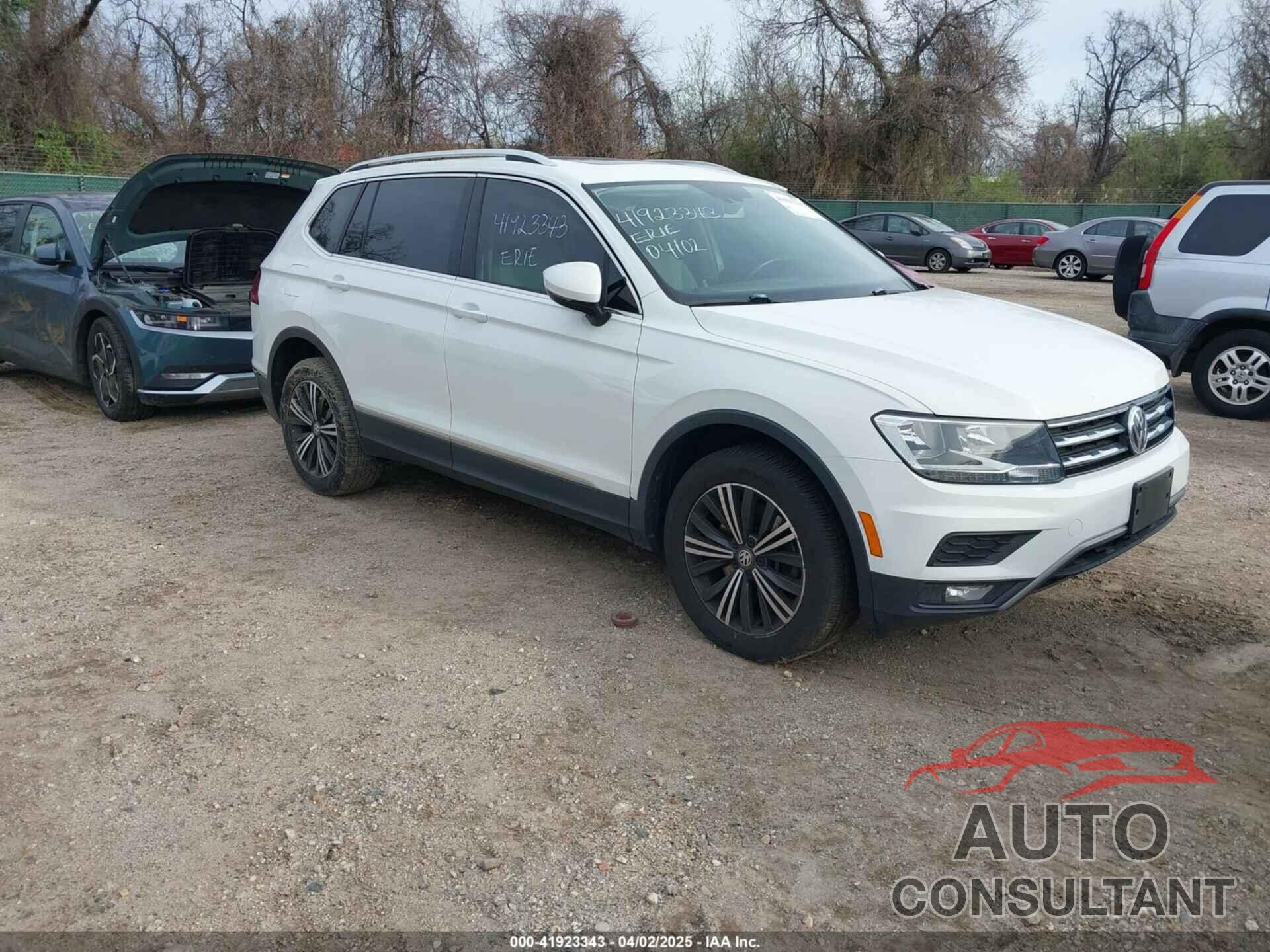 VOLKSWAGEN TIGUAN 2018 - 3VV2B7AX3JM074360