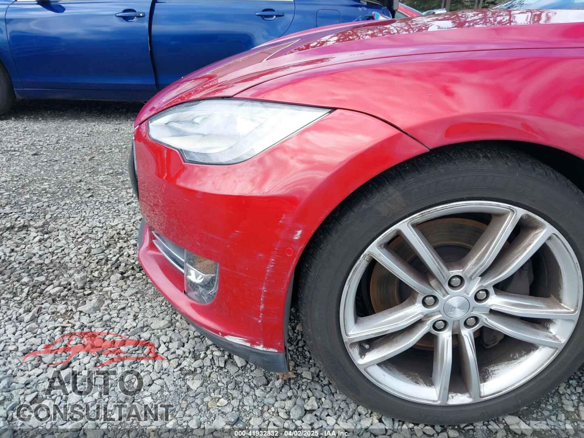 TESLA MODEL S 2015 - 5YJSA1S29FF090513
