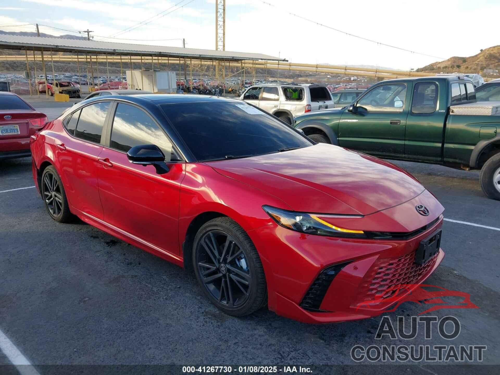 TOYOTA CAMRY 2025 - 4T1DAACK5SU083787