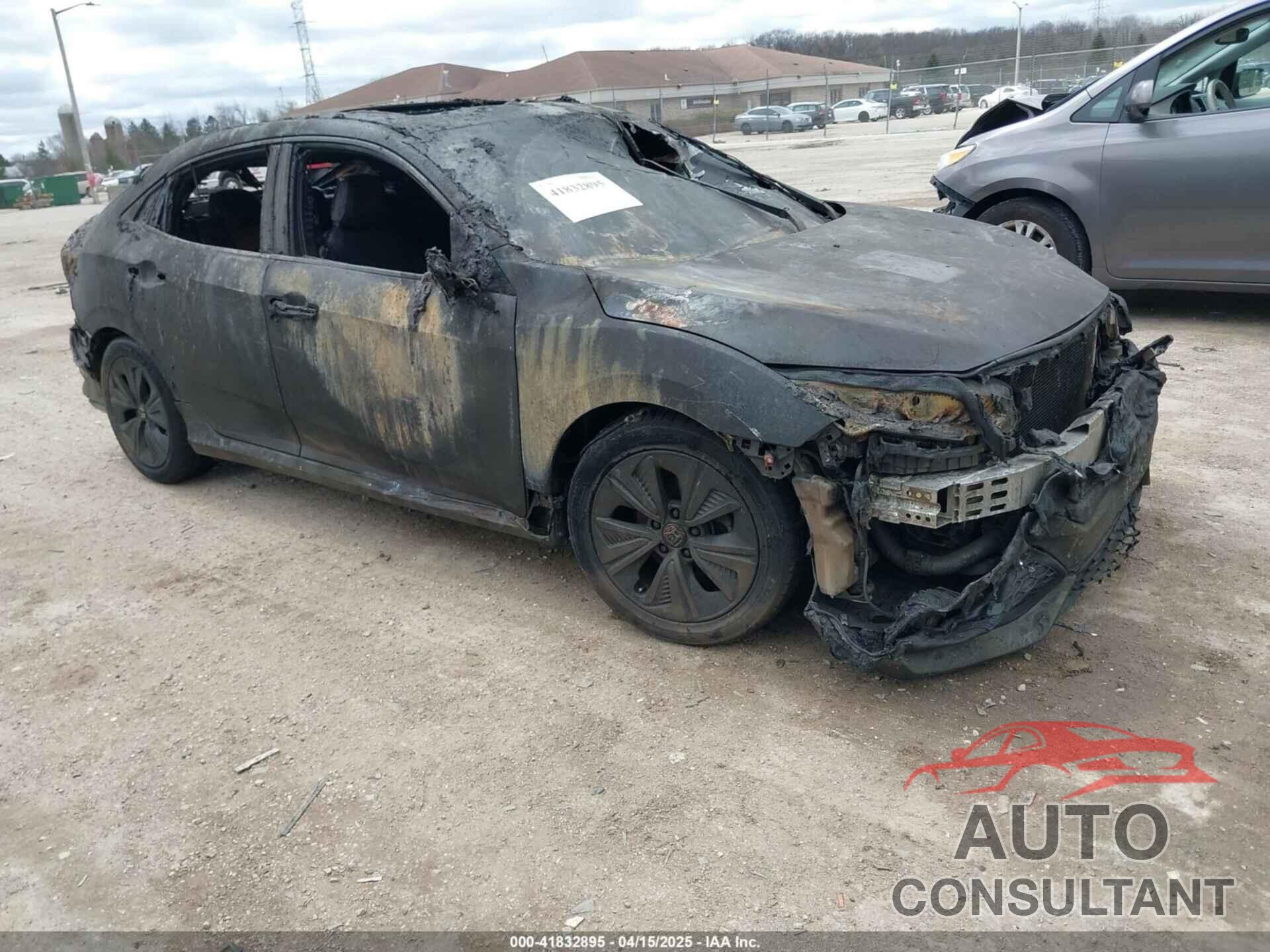 HONDA CIVIC 2018 - SHHFK7H53JU225317