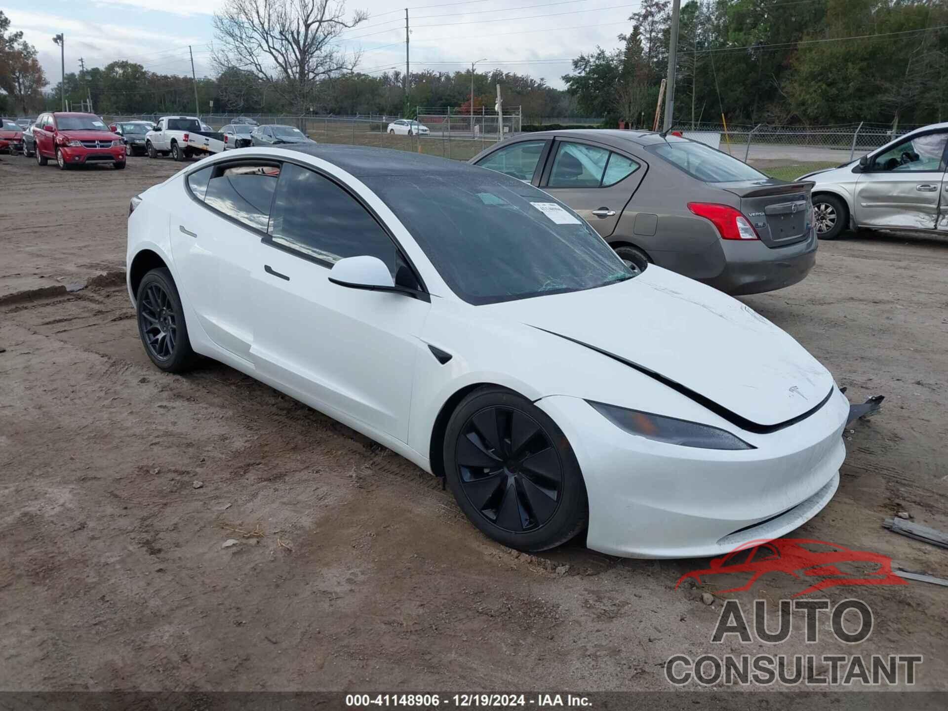 TESLA MODEL 3 2024 - 5YJ3E1EA1RF869176