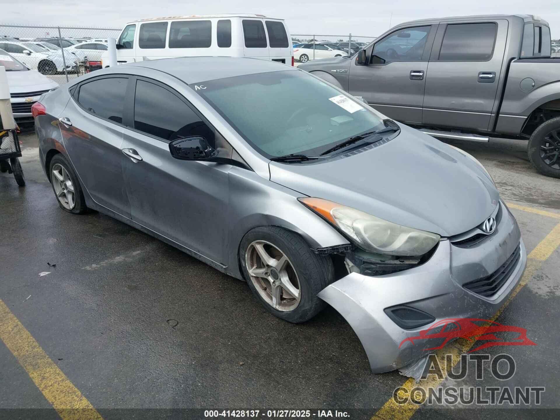 HYUNDAI ELANTRA 2012 - KMHDH4AE7CU295568