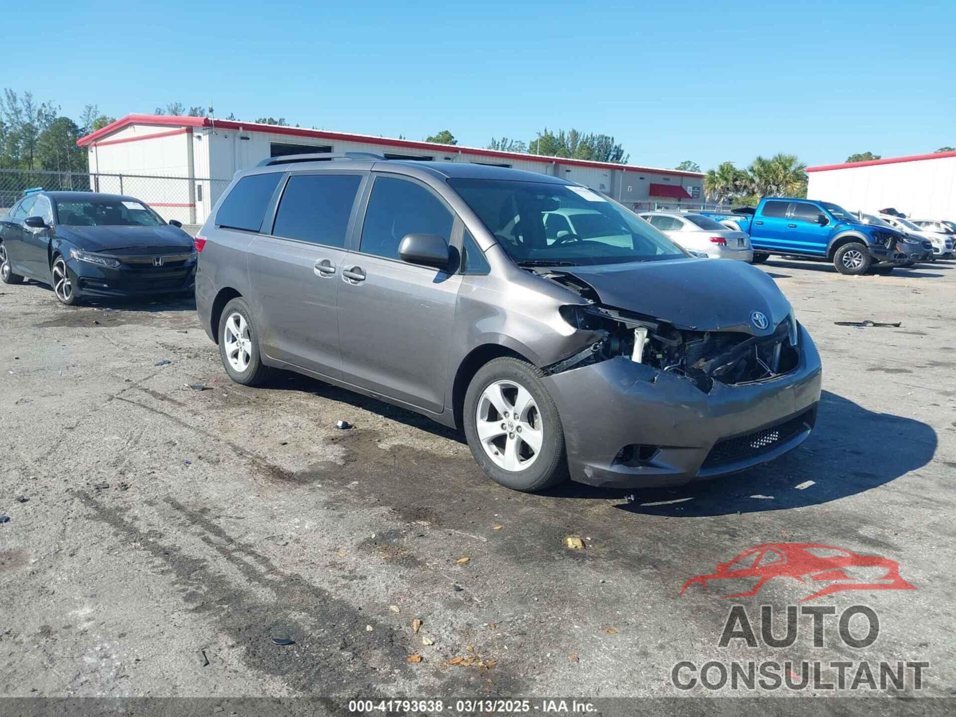 TOYOTA SIENNA 2017 - 5TDKZ3DC7HS781788