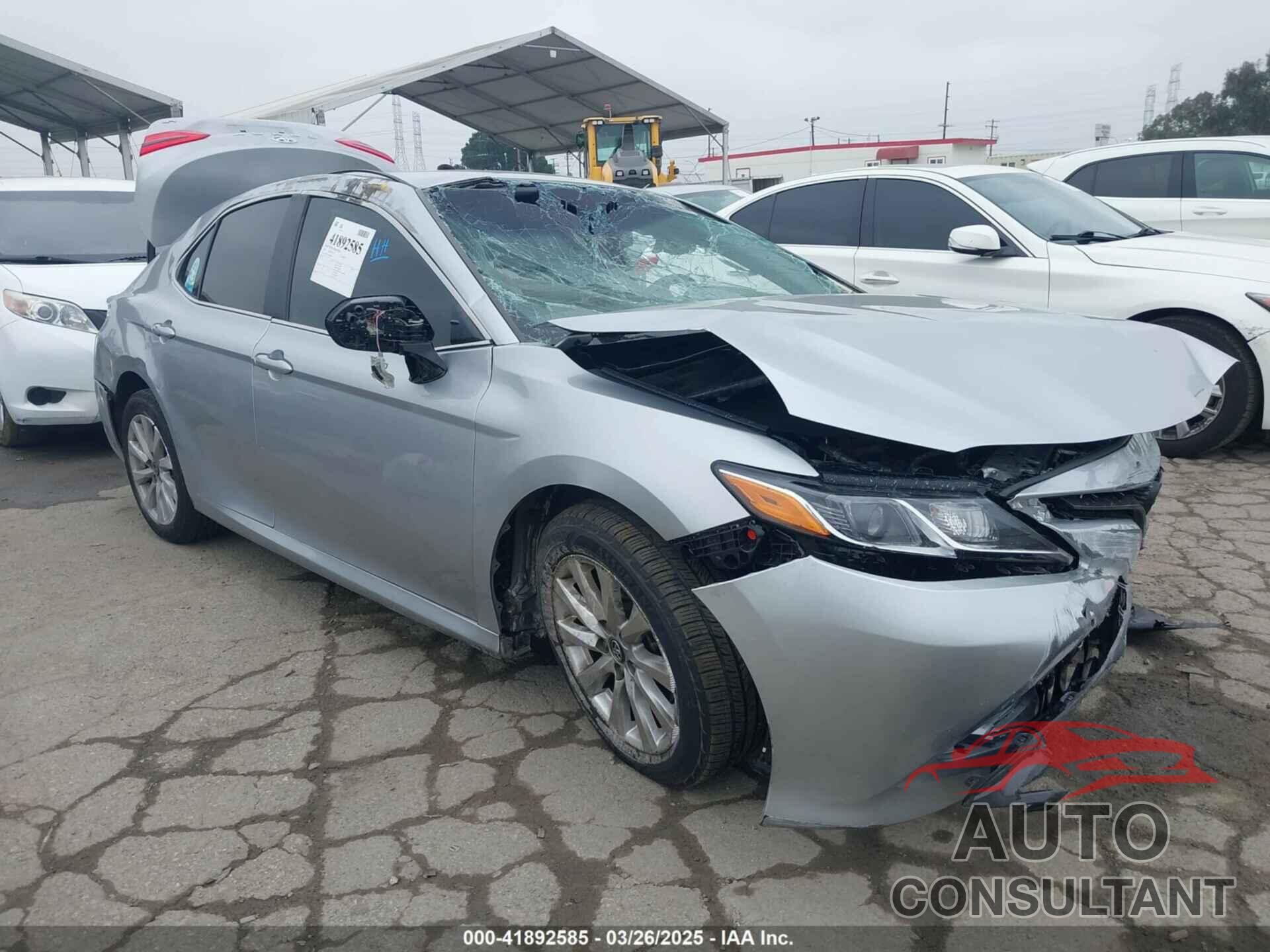 TOYOTA CAMRY 2018 - 4T1B11HK7JU618651
