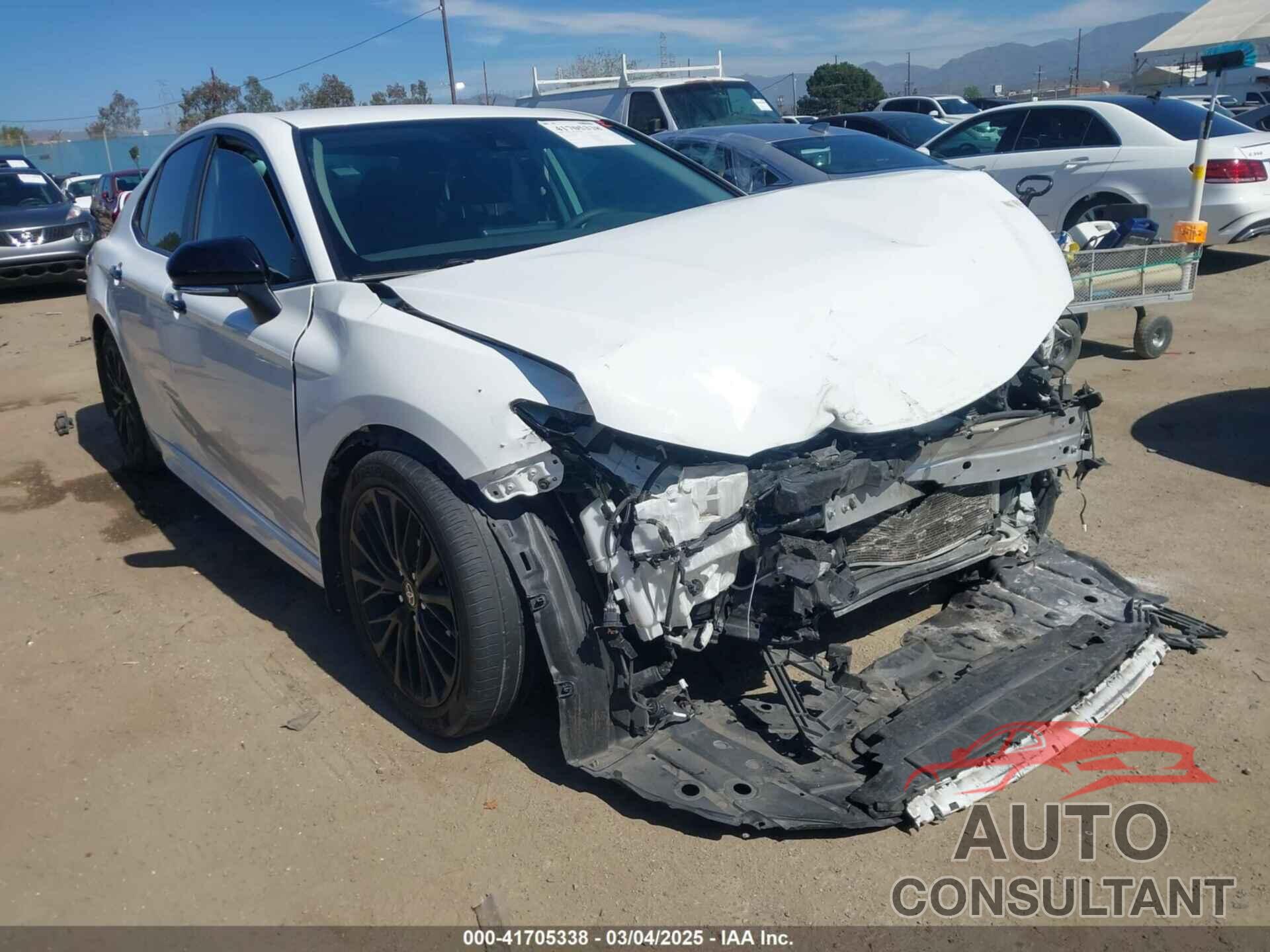 TOYOTA CAMRY 2022 - 4T1G11AKXNU029941