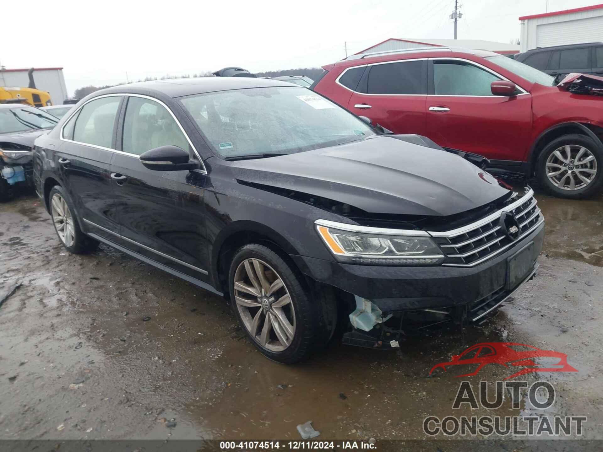 VOLKSWAGEN PASSAT 2017 - 1VWGT7A33HC081221