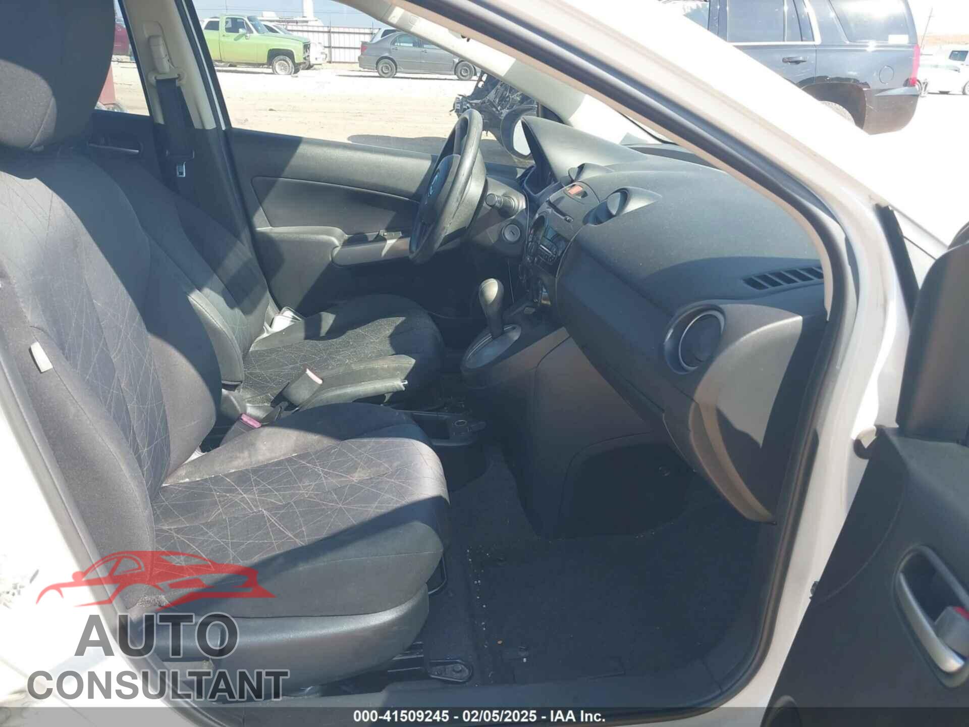 MAZDA MAZDA2 2012 - JM1DE1KY6C0147889