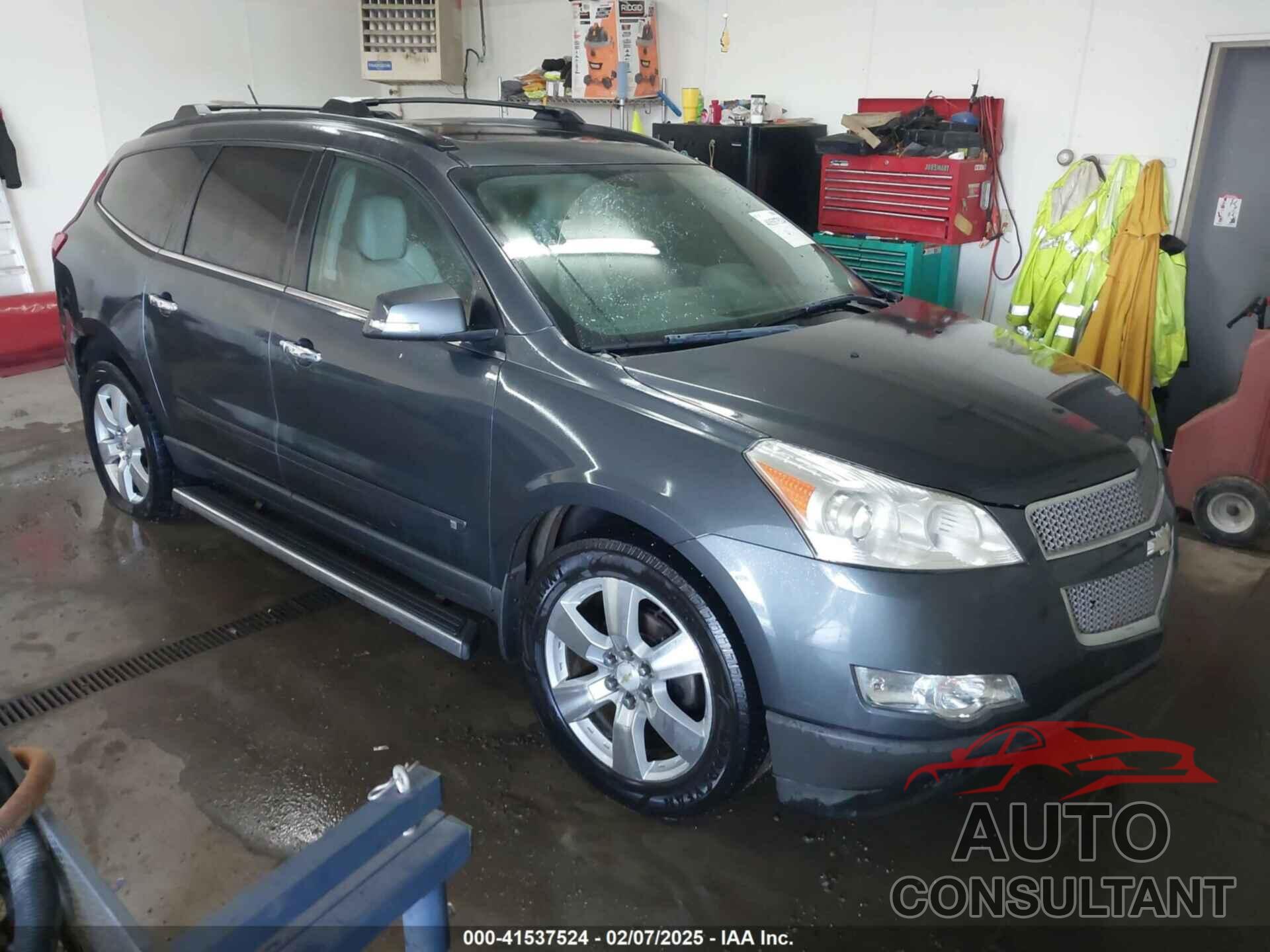 CHEVROLET TRAVERSE 2009 - 1GNEV33D49S106709