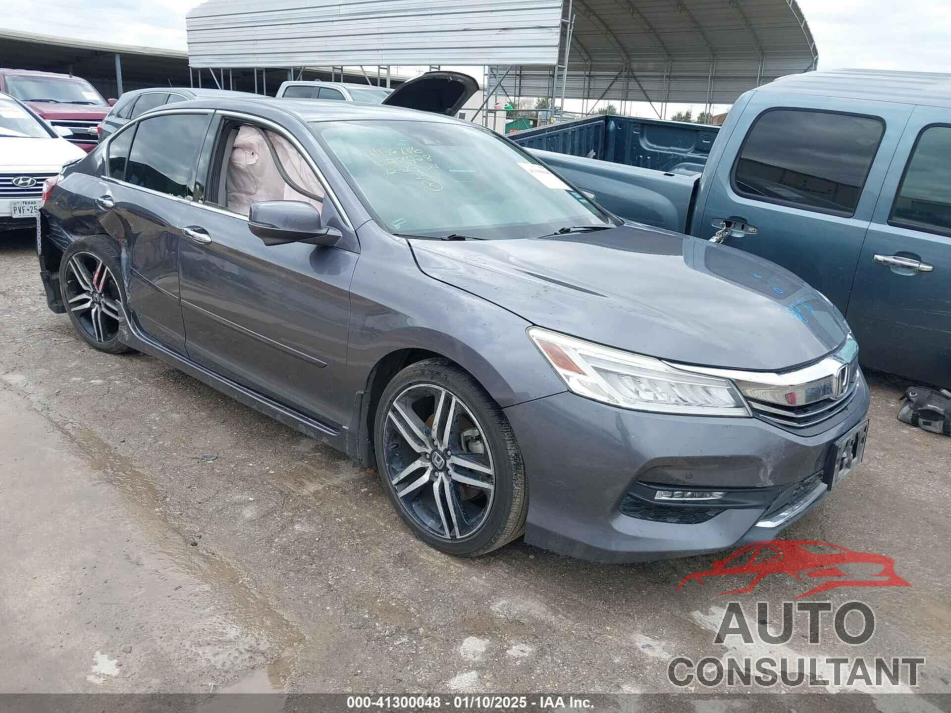 HONDA ACCORD 2017 - 1HGCR3F97HA028928
