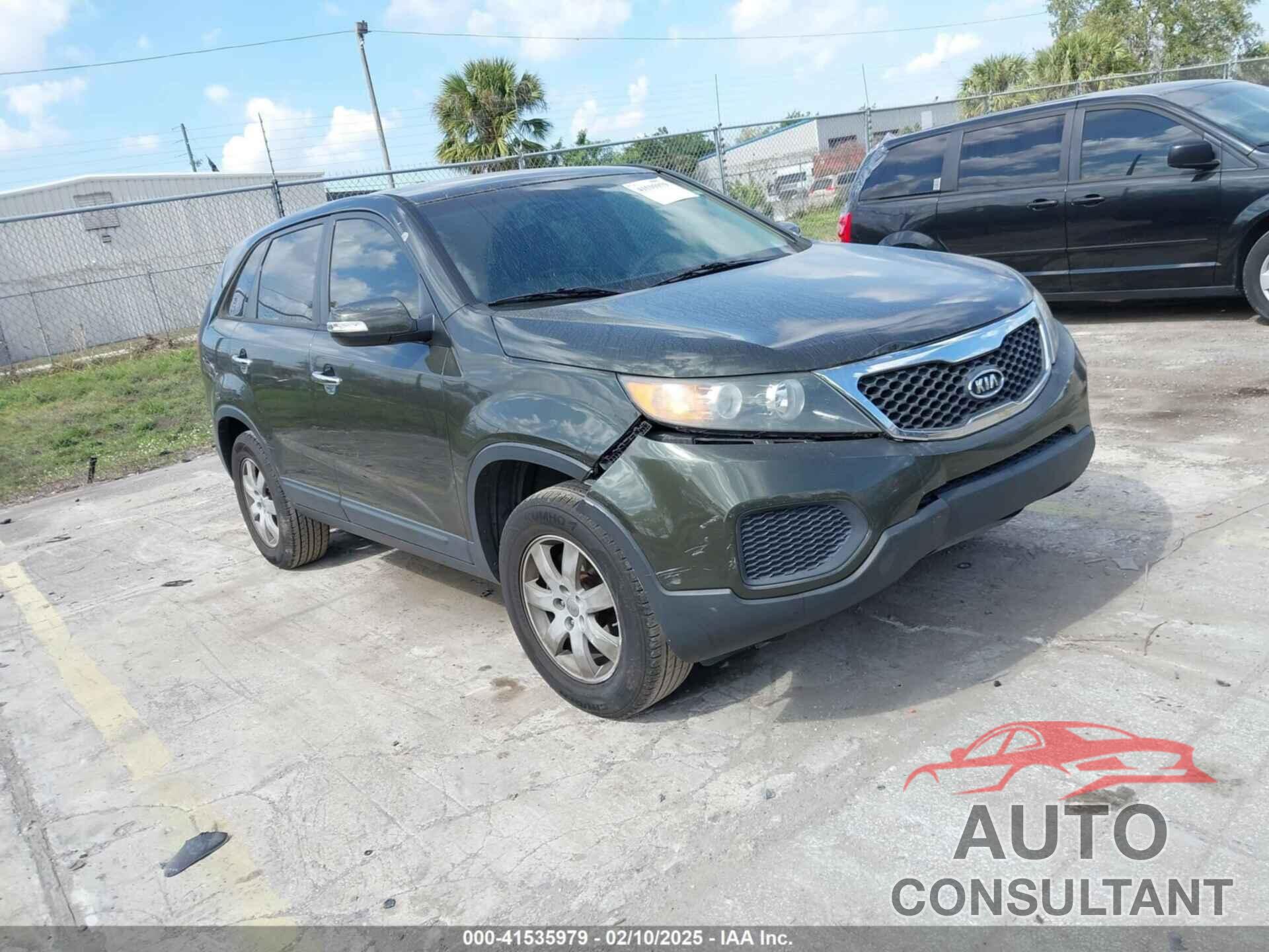 KIA SORENTO 2013 - 5XYKT3A17DG321039