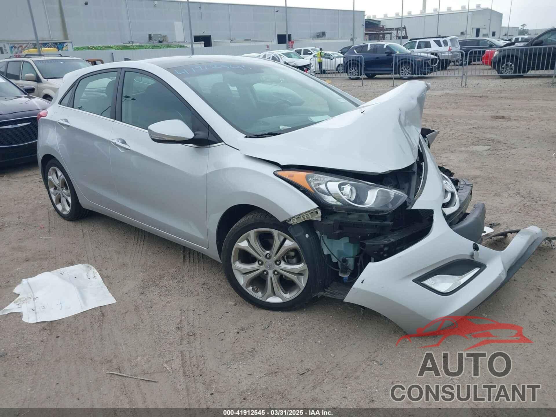 HYUNDAI ELANTRA GT 2014 - KMHD35LH8EU171940
