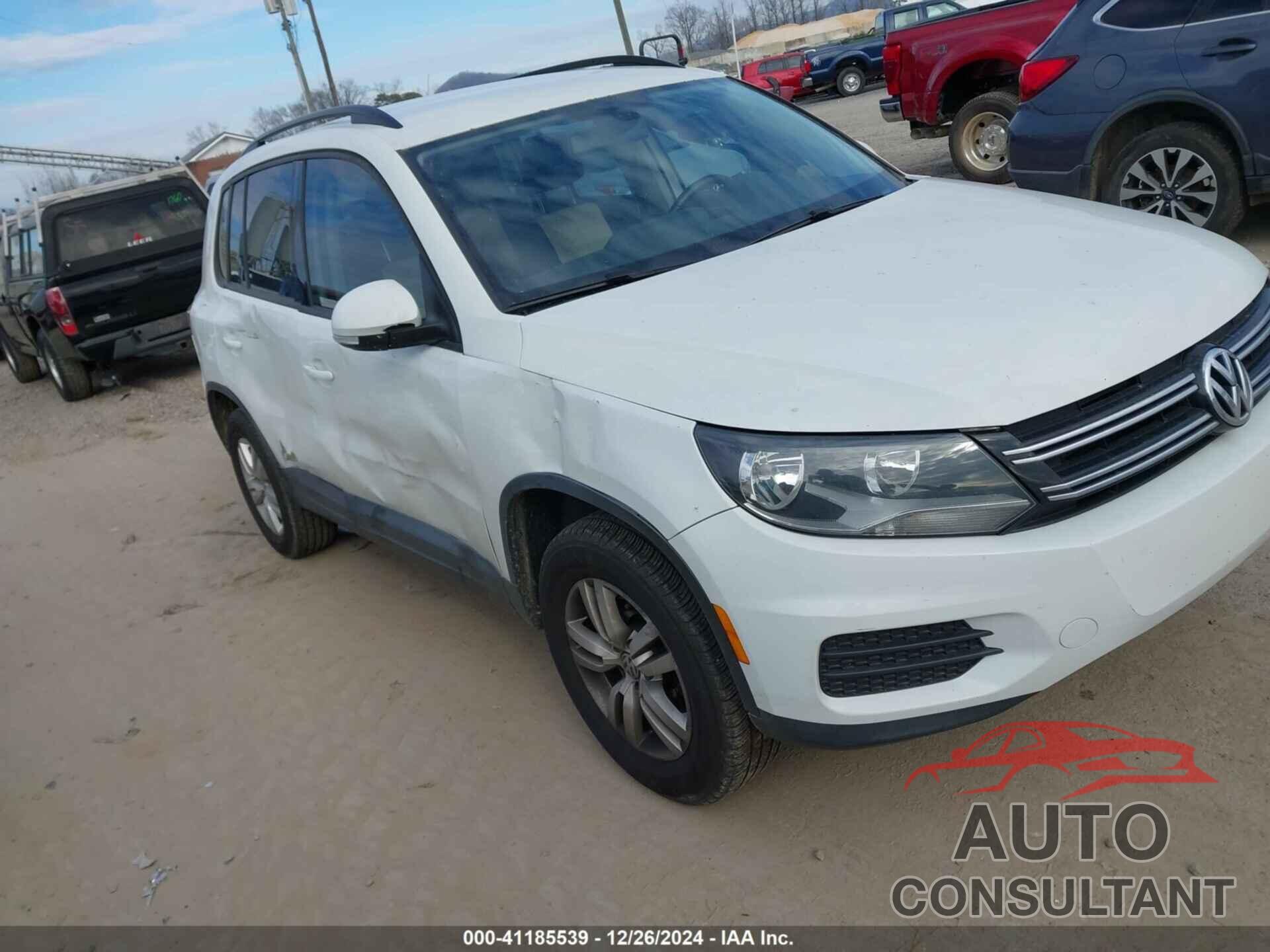 VOLKSWAGEN TIGUAN 2016 - WVGAV7AX1GW601916