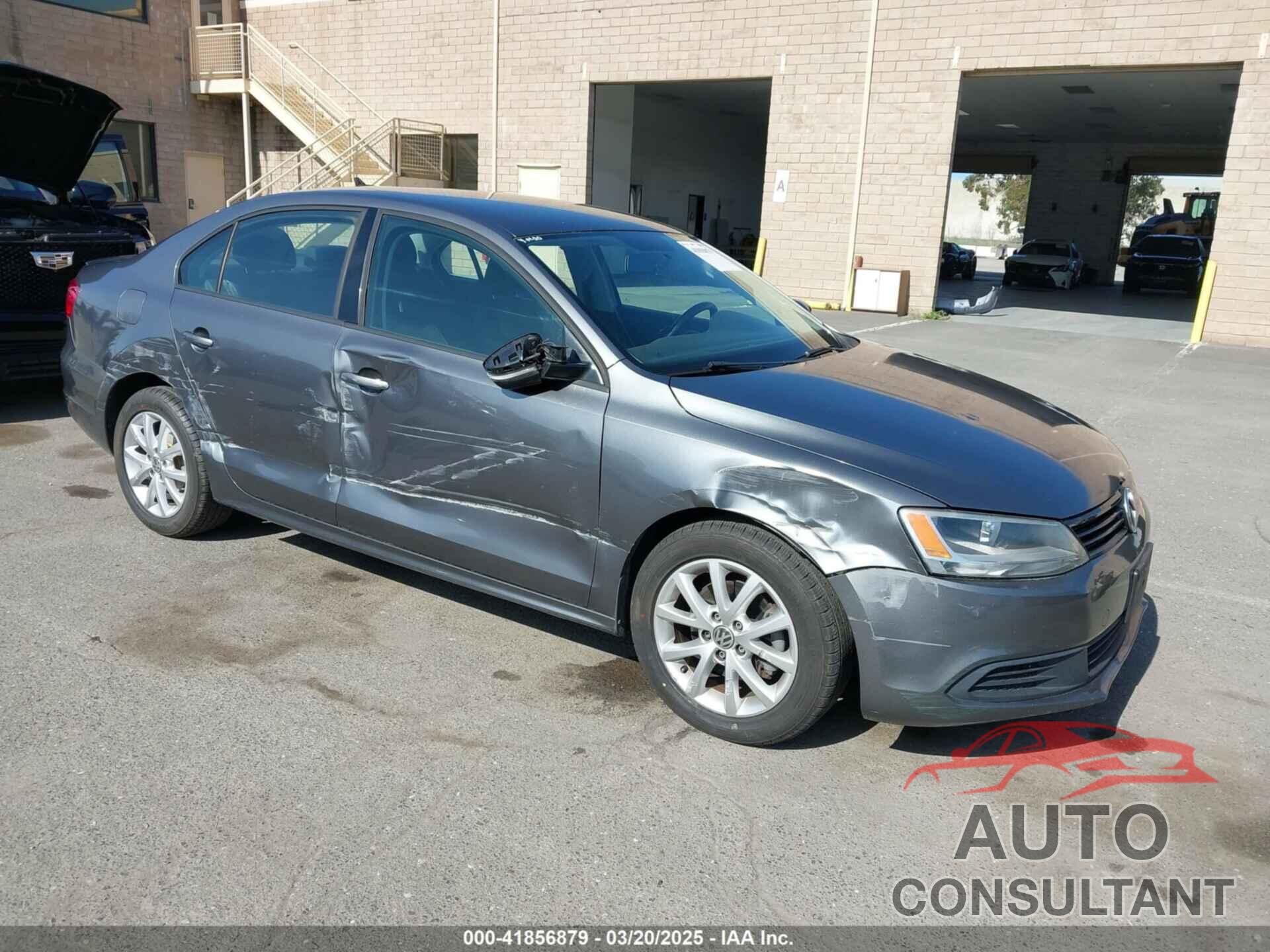 VOLKSWAGEN JETTA 2011 - 3VWDZ7AJ9BM395509