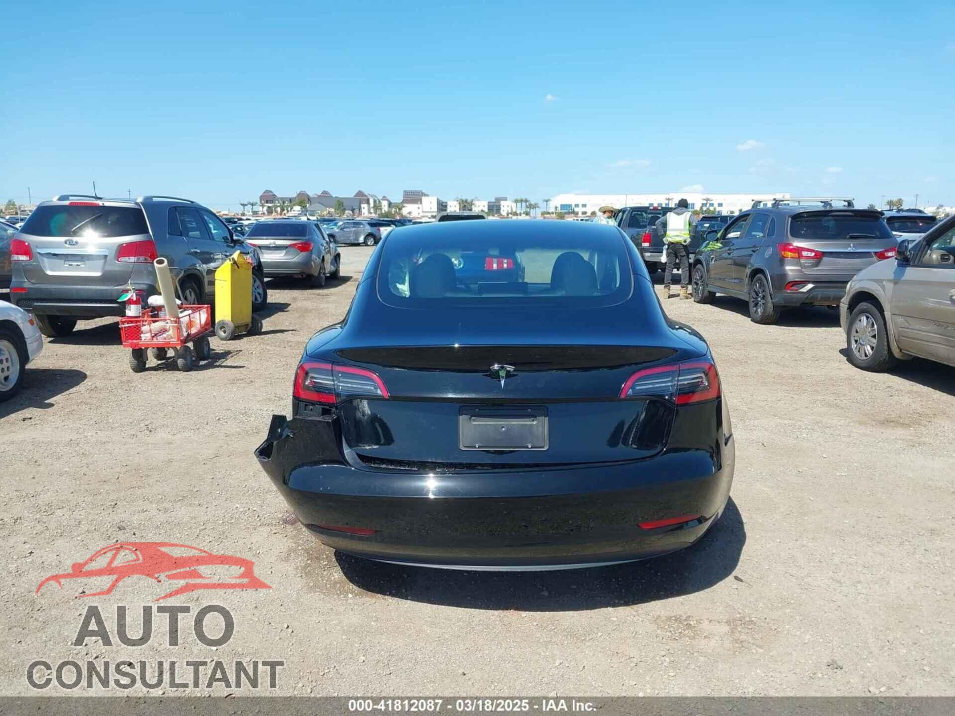 TESLA MODEL 3 2023 - 5YJ3E1EA9PF706837
