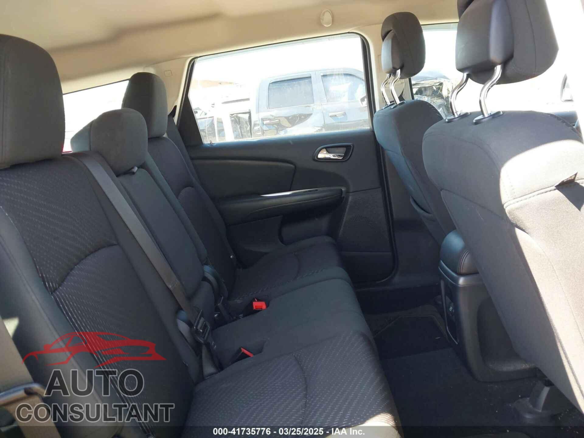 DODGE JOURNEY 2012 - 3C4PDCAB2CT204357
