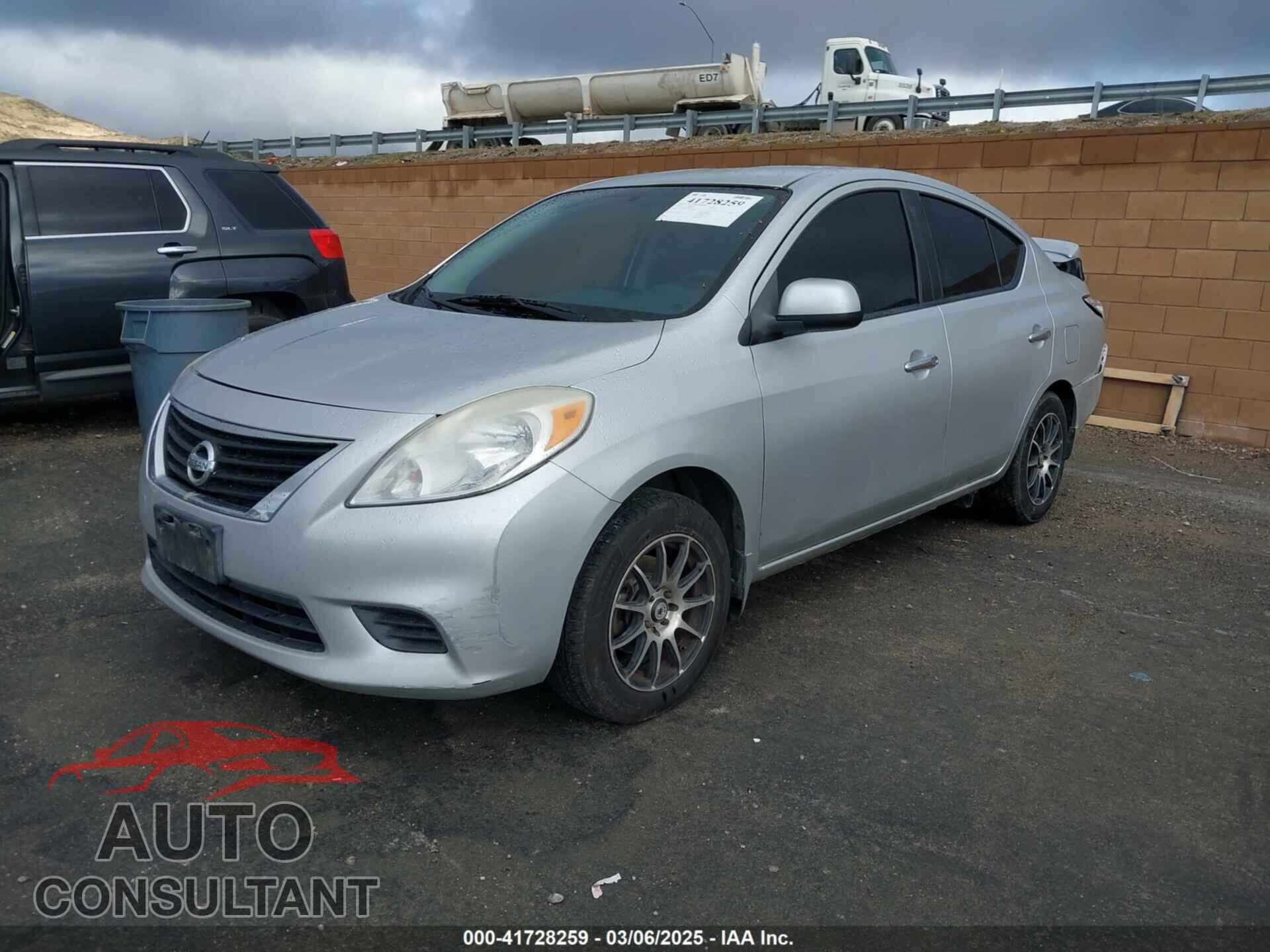 NISSAN VERSA 2013 - 3N1CN7AP2DL890693