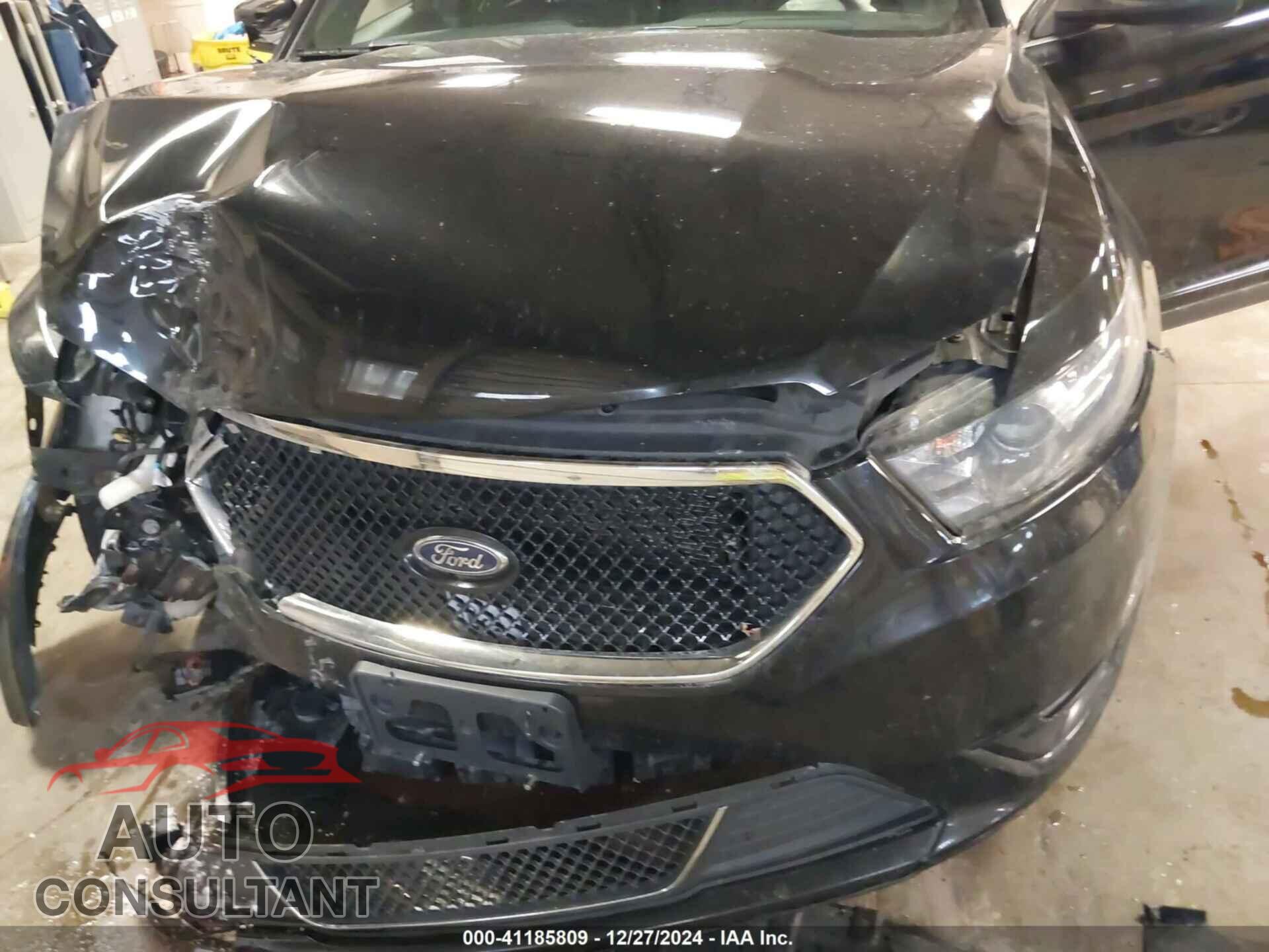 FORD TAURUS 2018 - 1FAHP2KT7JG119521