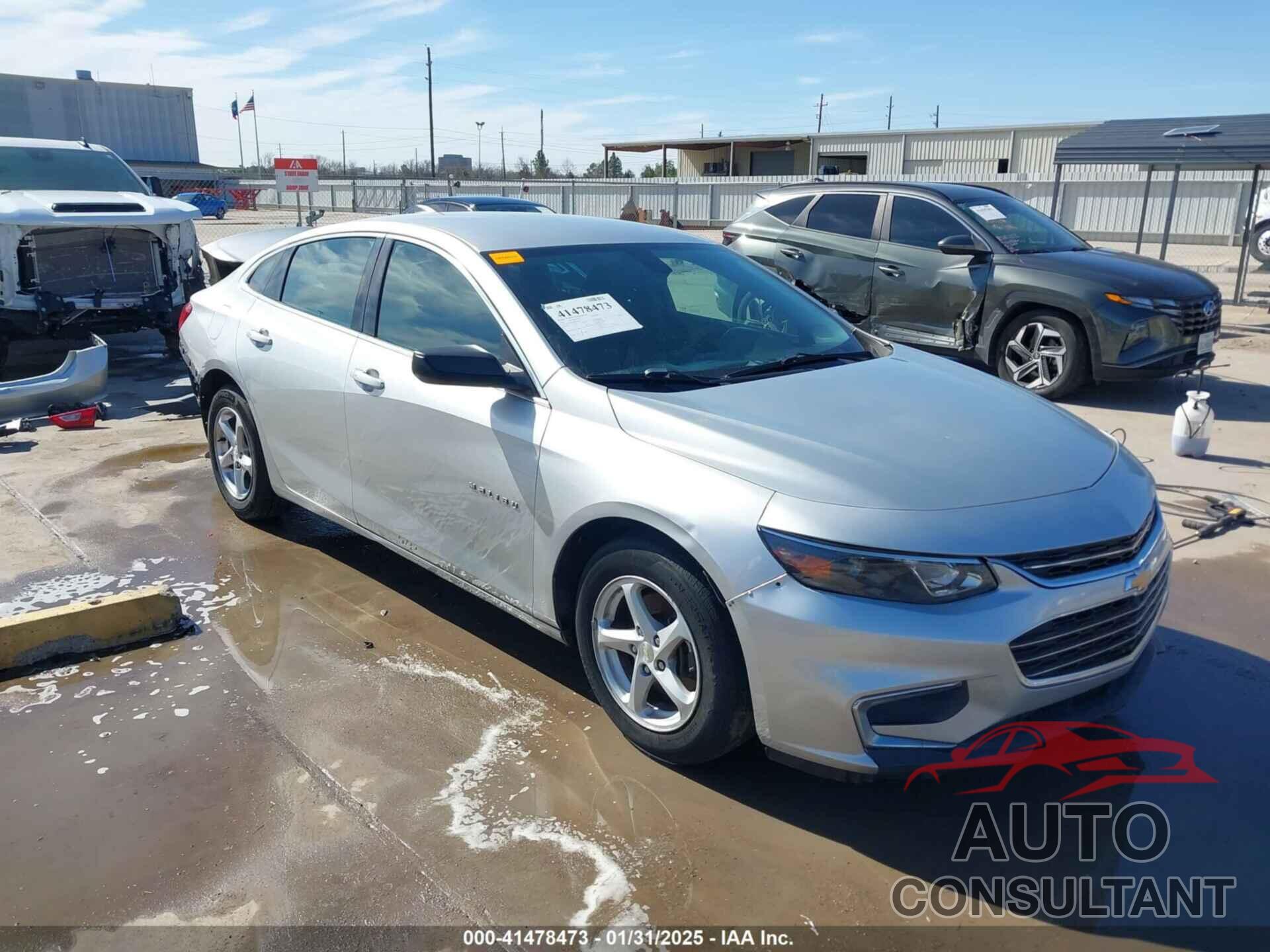 CHEVROLET MALIBU 2017 - 1G1ZB5ST4HF155108