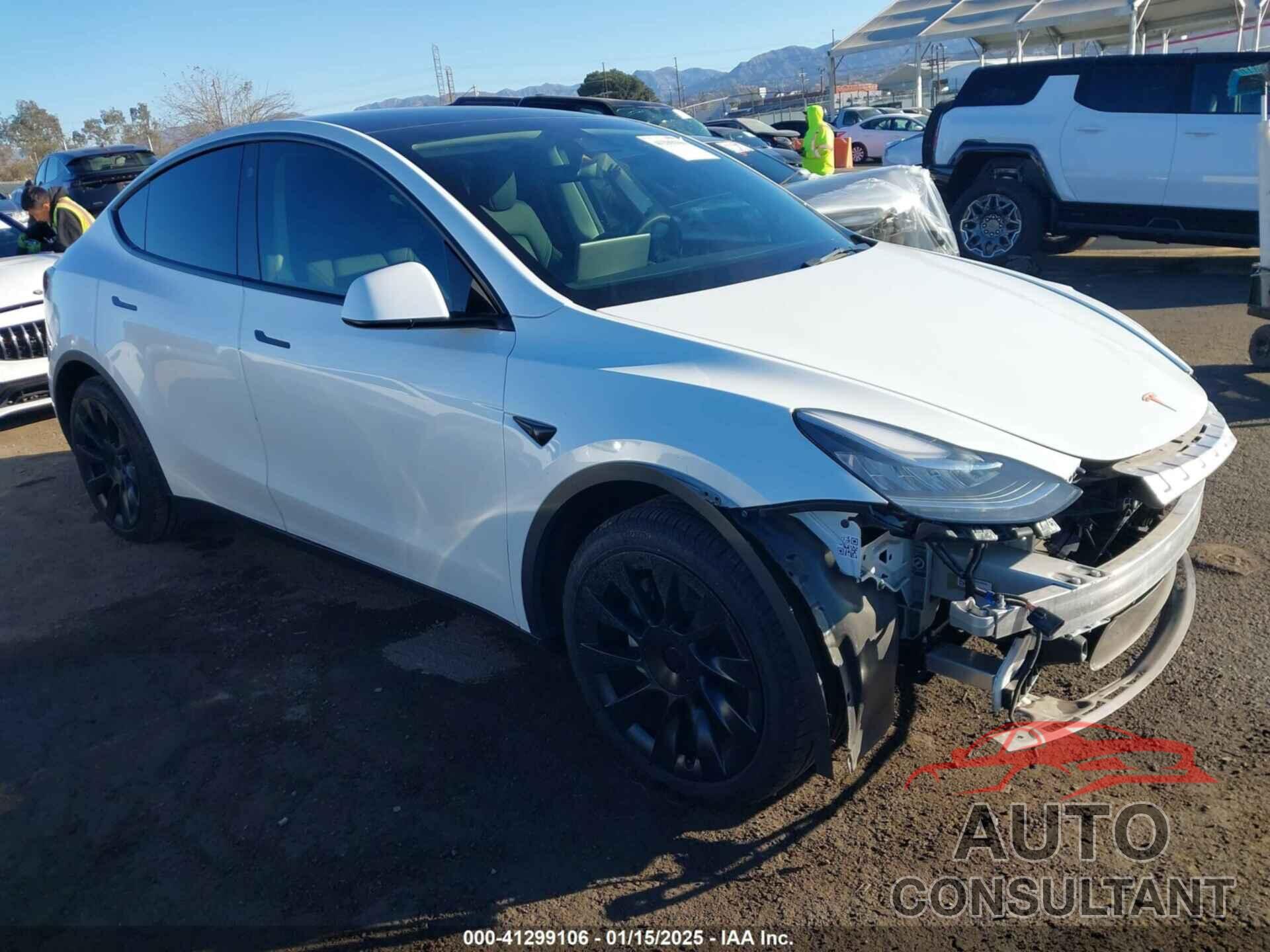 TESLA MODEL Y 2023 - 7SAYGDEE3PA069903