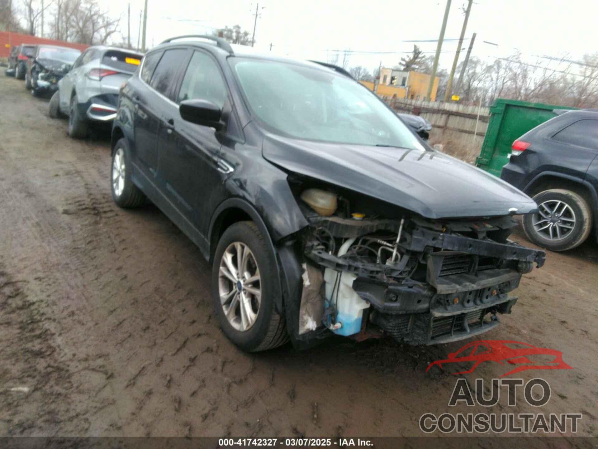FORD ESCAPE 2017 - 1FMCU9G91HUB62844