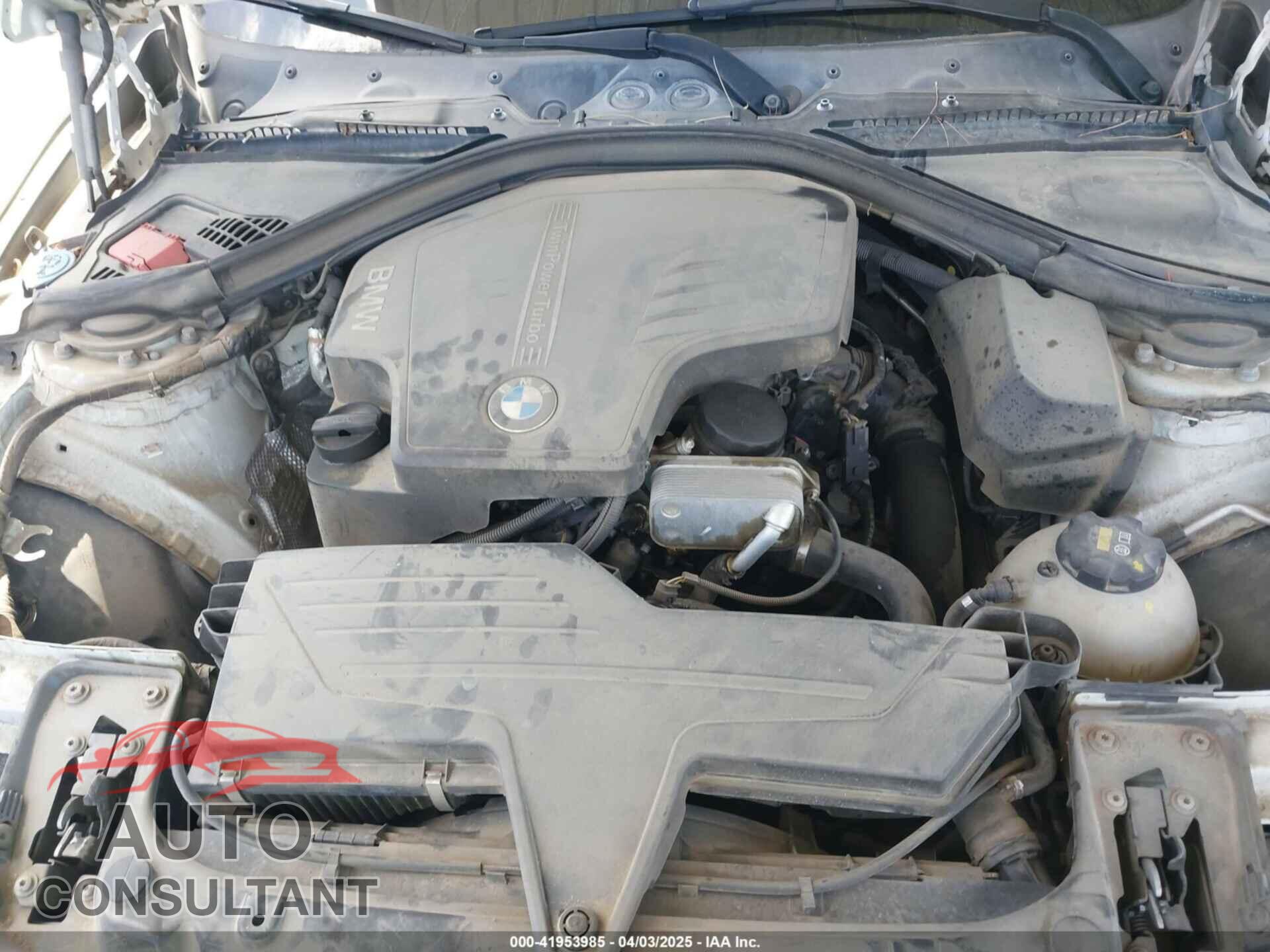 BMW 320I 2016 - WBA8E1G59GNU11855