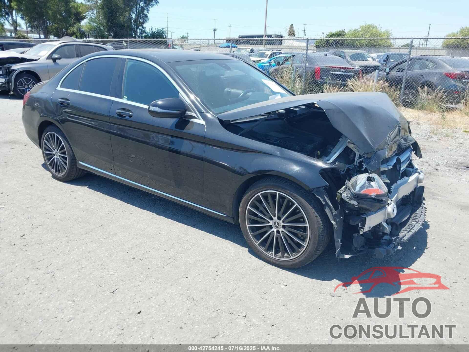 MERCEDES-BENZ C 300 2019 - 55SWF8DB3KU287291