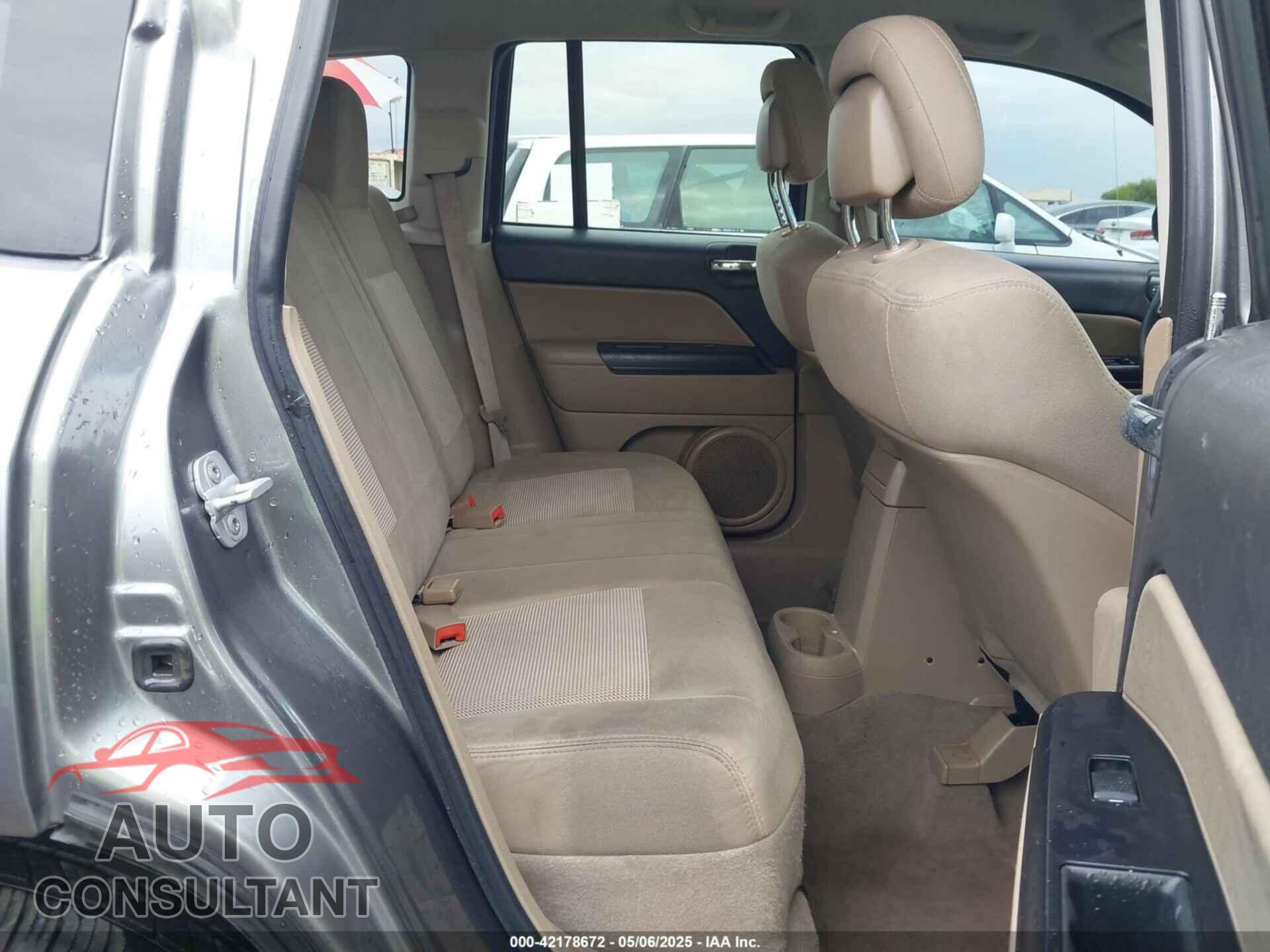 JEEP COMPASS 2011 - 1J4NT1FB3BD236353